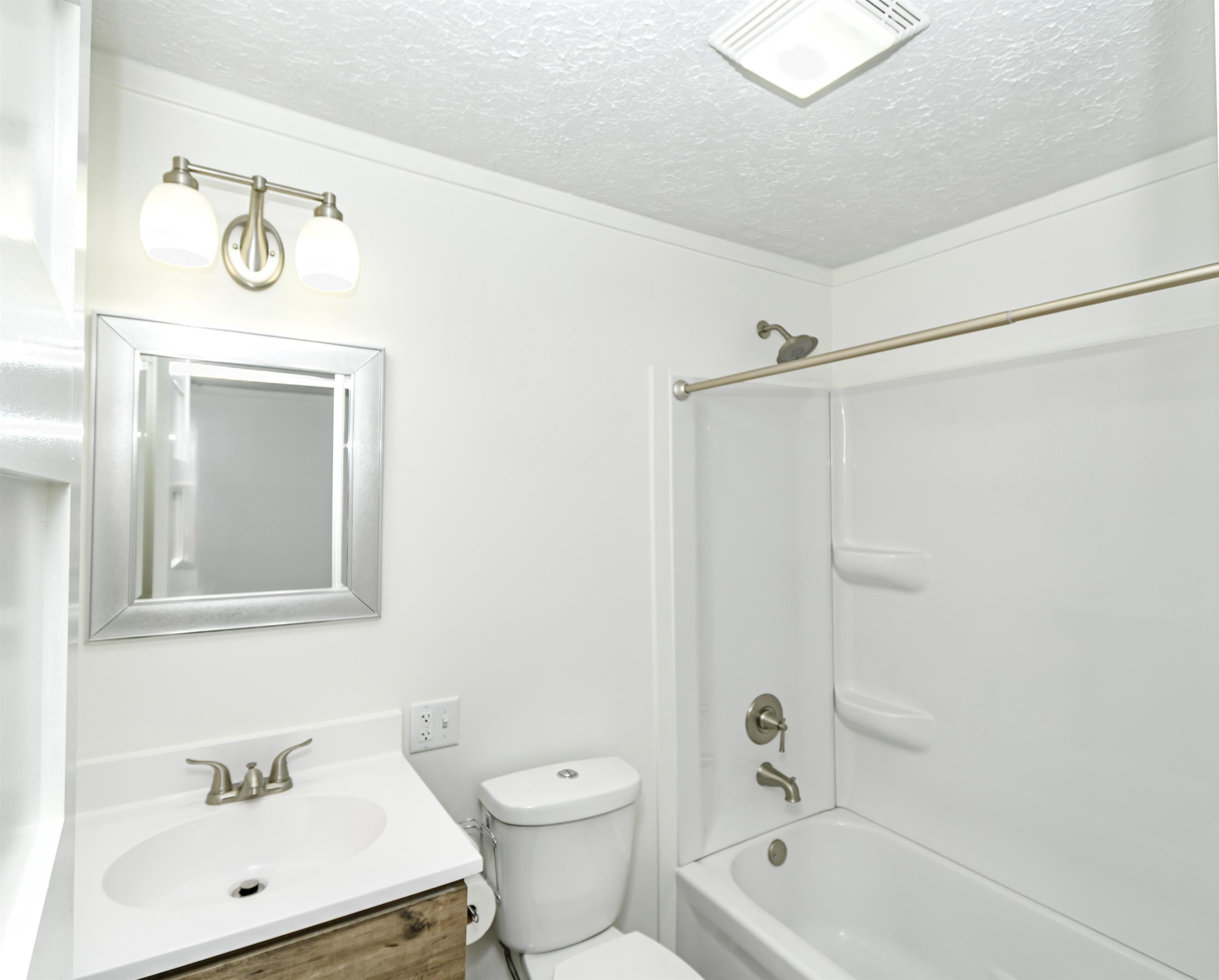 10184 Walnut St, Whitesville, Kentucky 42378, 2 Bedrooms Bedrooms, ,1 BathroomBathrooms,Single Family Residence,For Sale,Walnut St,90992