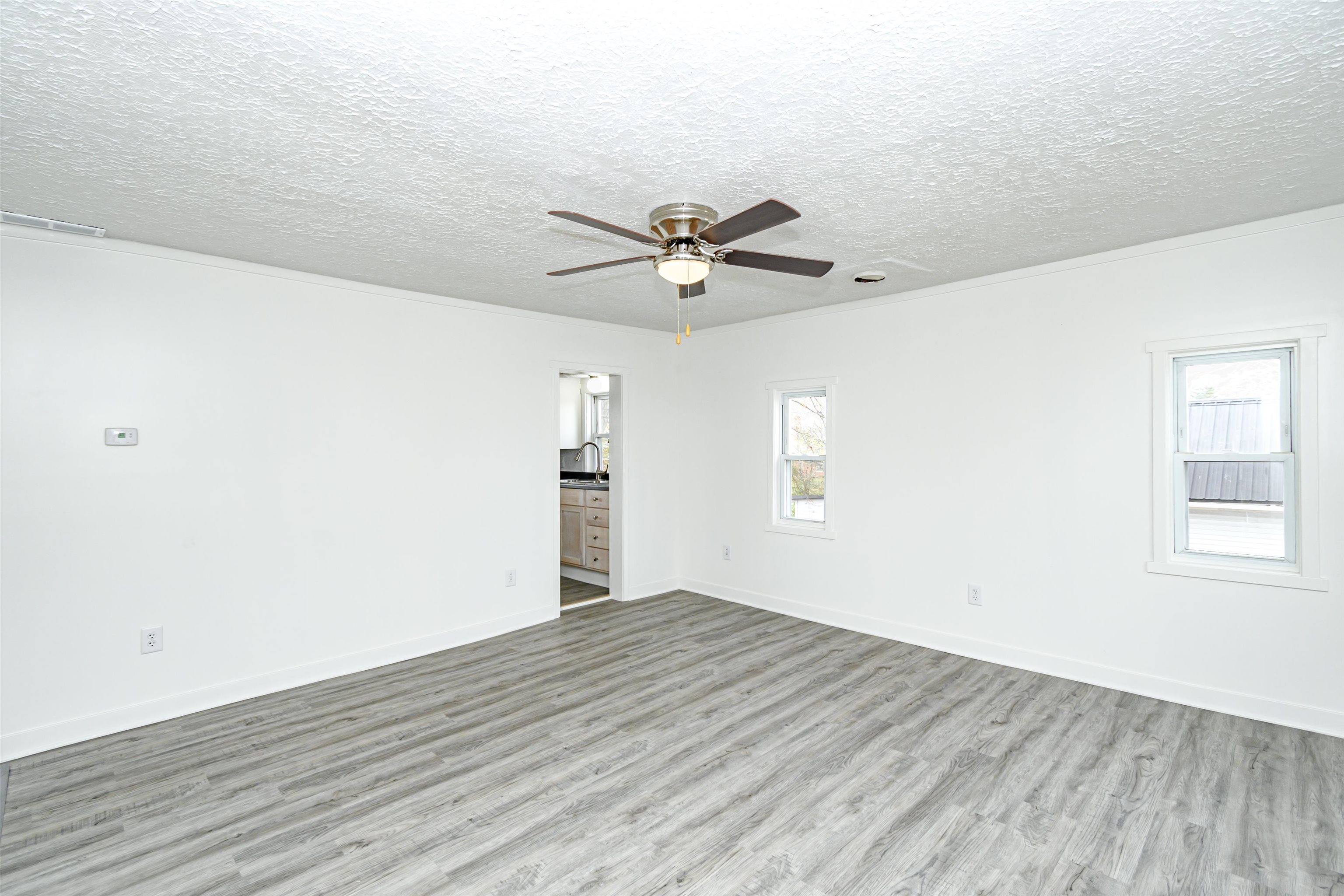 10184 Walnut St, Whitesville, Kentucky 42378, 2 Bedrooms Bedrooms, ,1 BathroomBathrooms,Single Family Residence,For Sale,Walnut St,90992