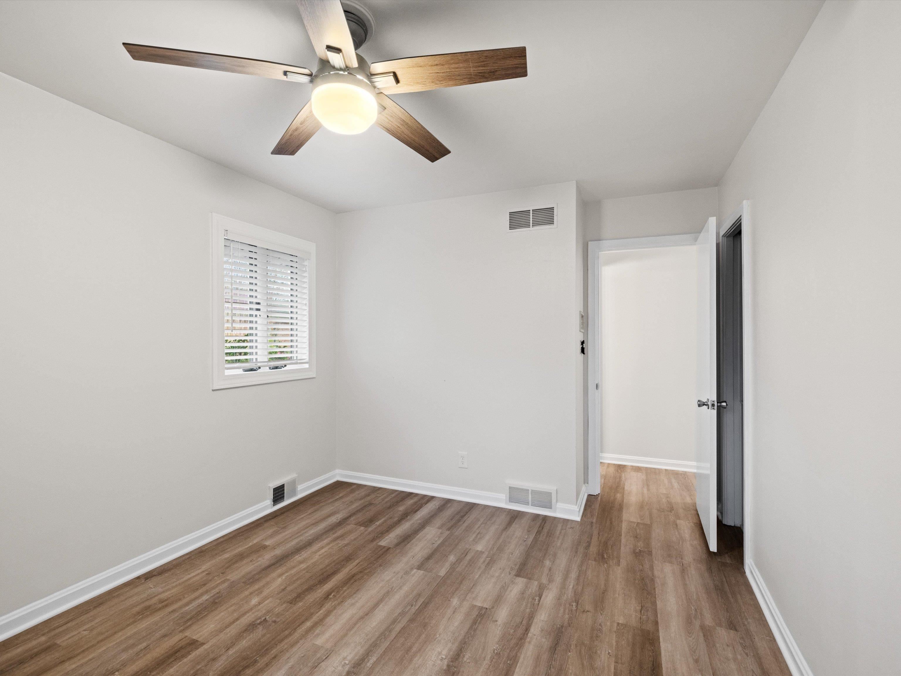 300 Magnolia Drive, Owensboro, Kentucky 42303, 4 Bedrooms Bedrooms, ,3 BathroomsBathrooms,Single Family Residence,For Sale,Magnolia Drive,90993