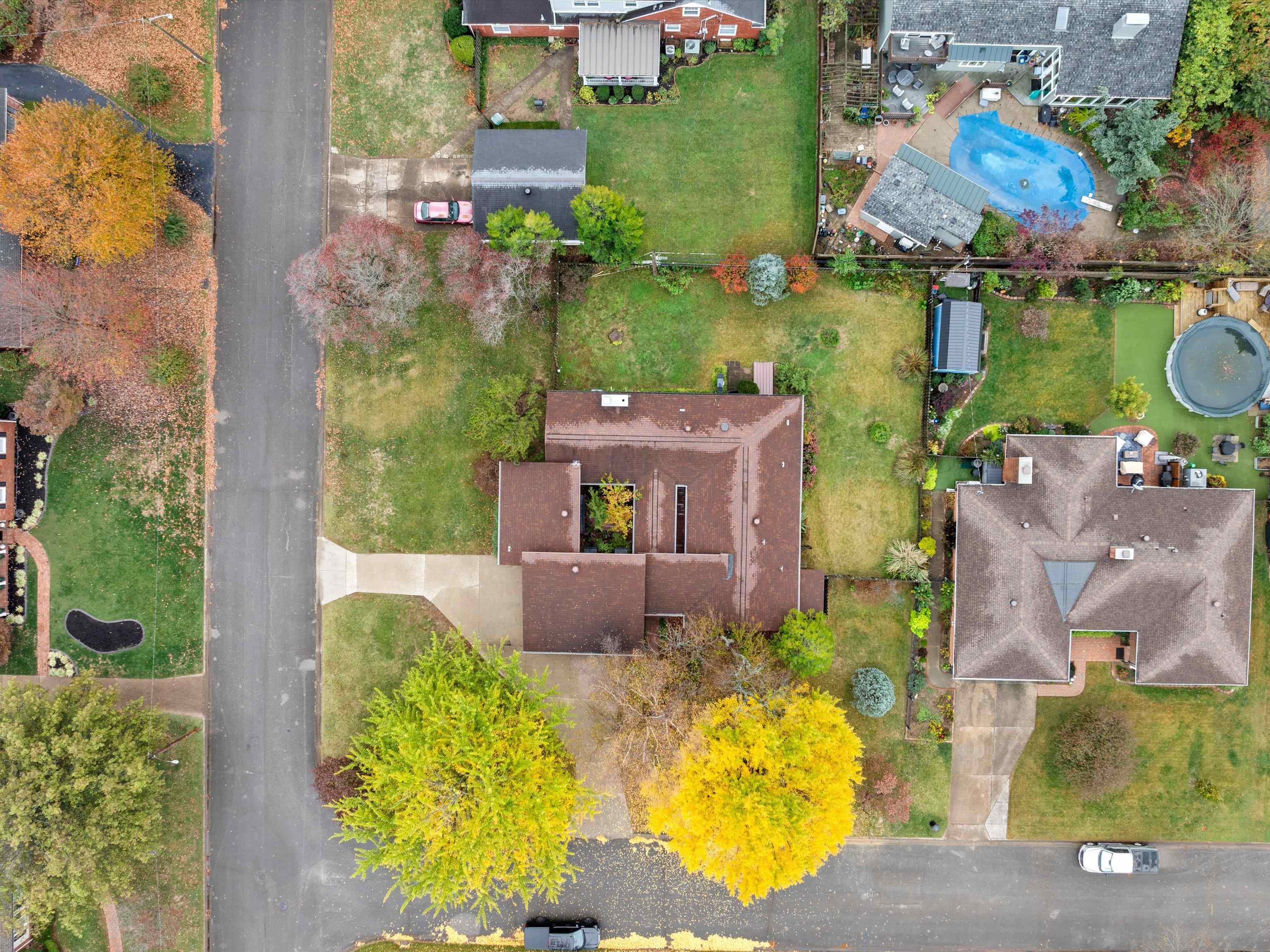 300 Magnolia Drive, Owensboro, Kentucky 42303, 4 Bedrooms Bedrooms, ,3 BathroomsBathrooms,Single Family Residence,For Sale,Magnolia Drive,90993