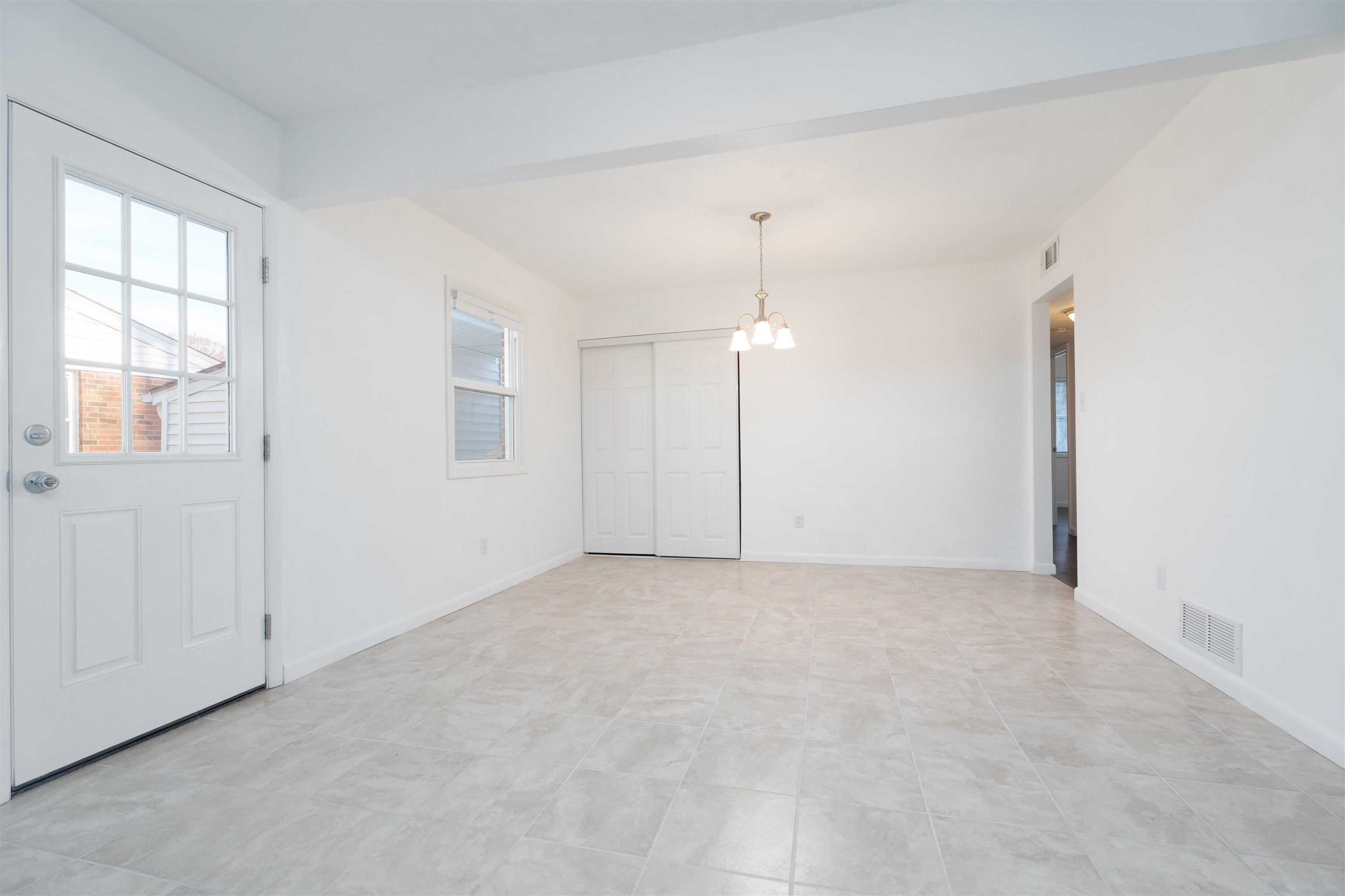 2900 Yosemite Drive, Owensboro, Kentucky 42301, 3 Bedrooms Bedrooms, ,1 BathroomBathrooms,Single Family Residence,For Sale,Yosemite Drive,90994