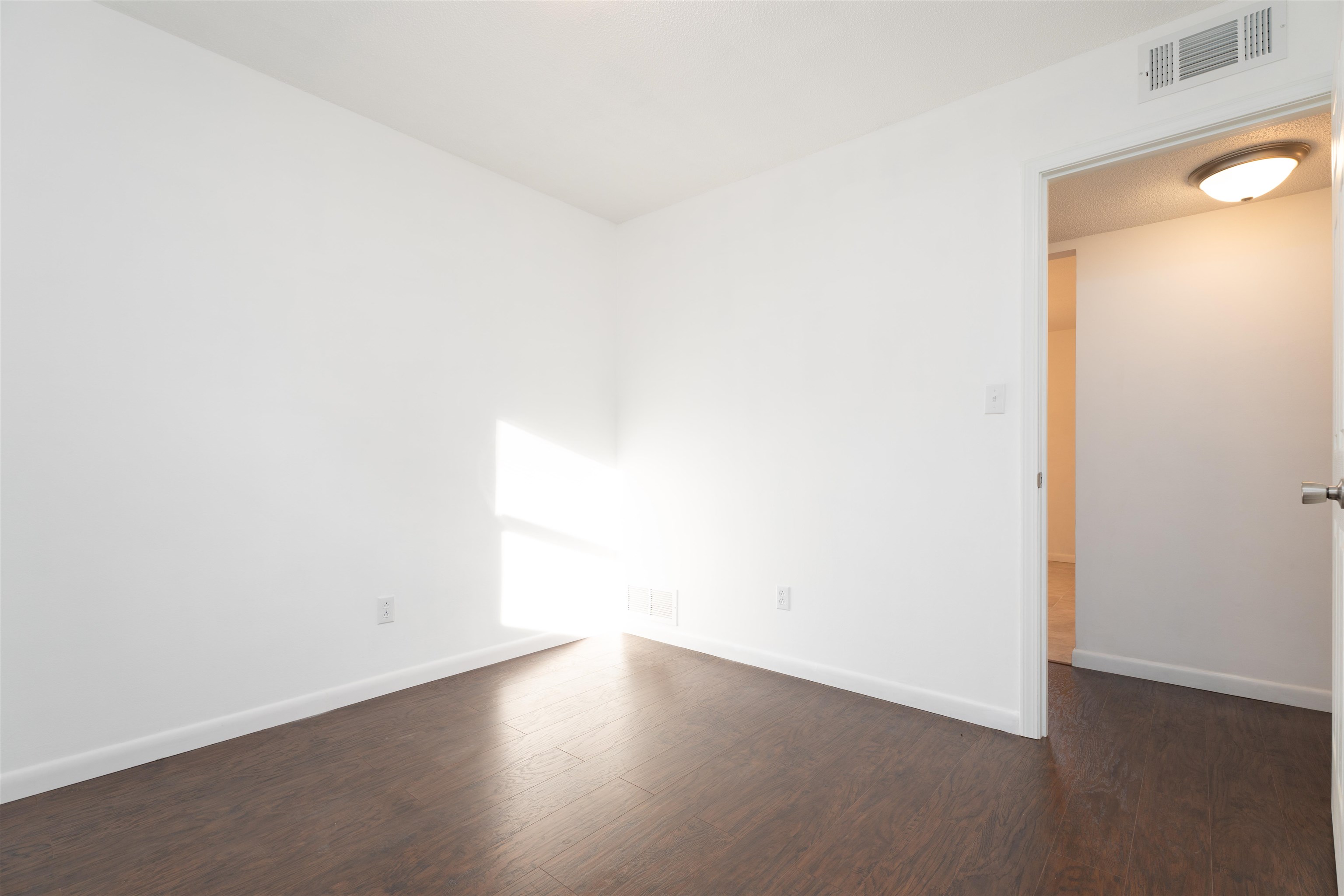 2900 Yosemite Drive, Owensboro, Kentucky 42301, 3 Bedrooms Bedrooms, ,1 BathroomBathrooms,Single Family Residence,For Sale,Yosemite Drive,90994