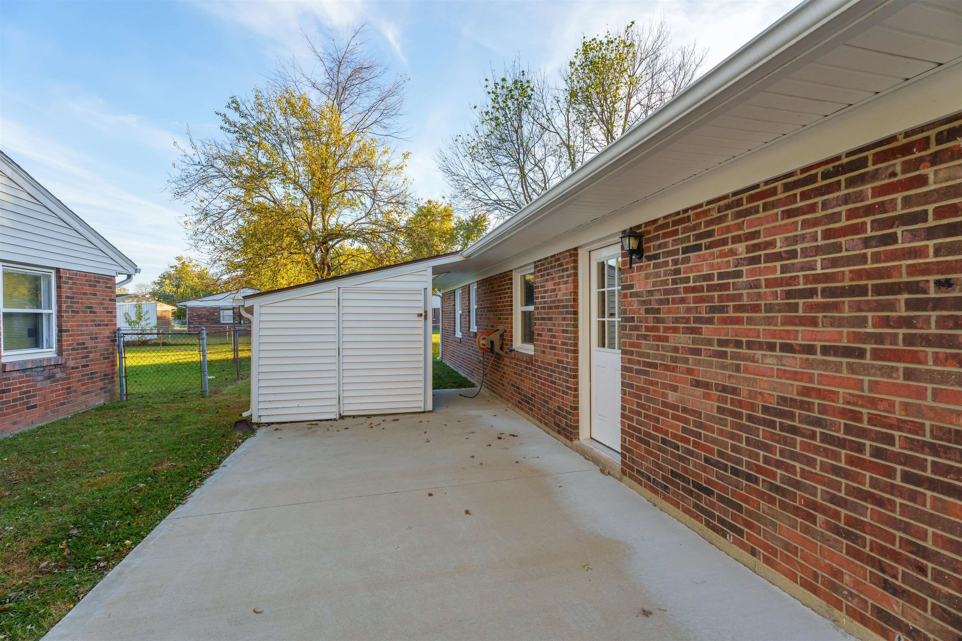 2900 Yosemite Drive, Owensboro, Kentucky 42301, 3 Bedrooms Bedrooms, ,1 BathroomBathrooms,Single Family Residence,For Sale,Yosemite Drive,90994