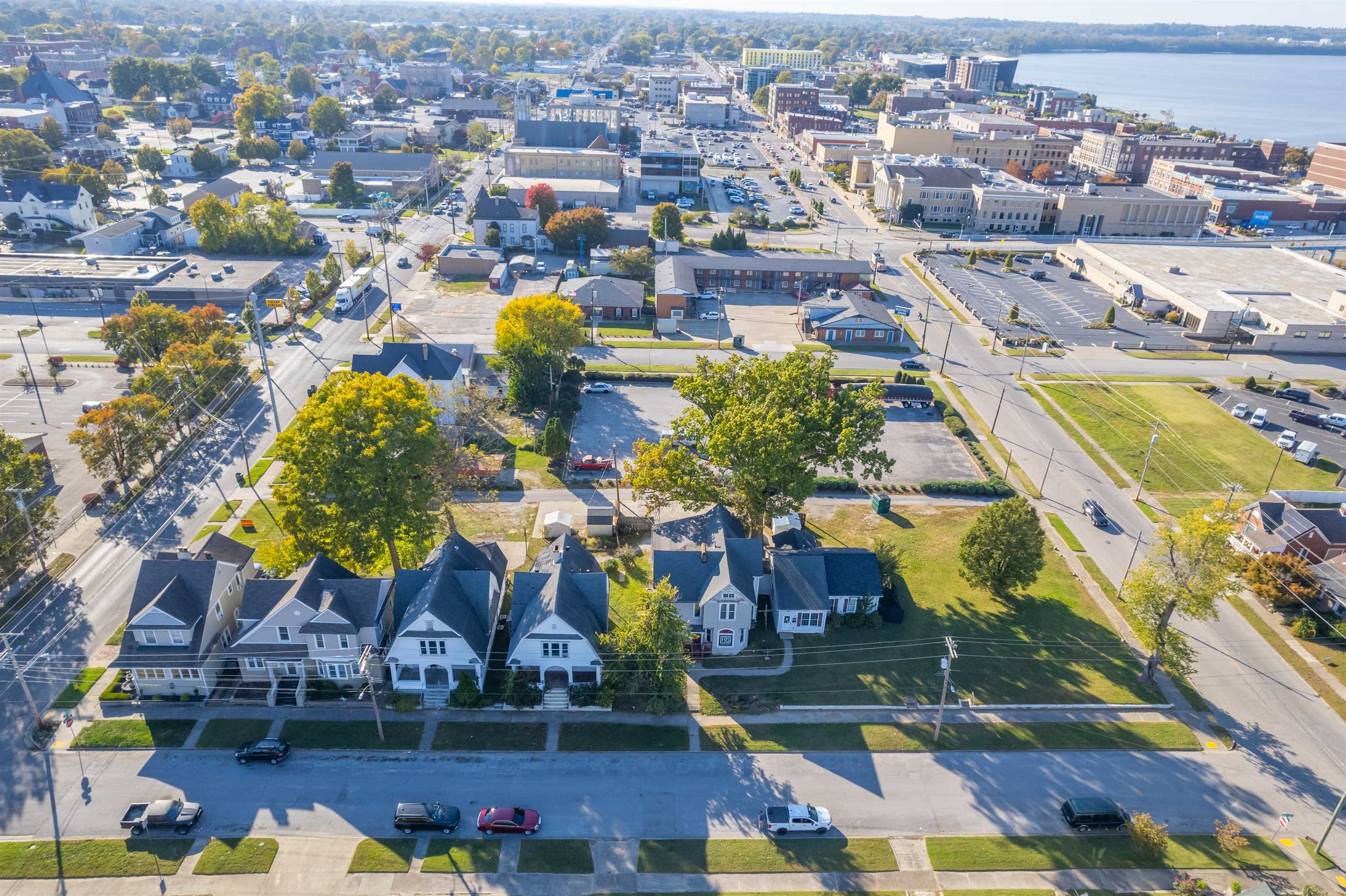 320, 322, 324 Clay St, Owensboro, Kentucky 42303, ,Mixed Use,For Sale,Clay St,90998