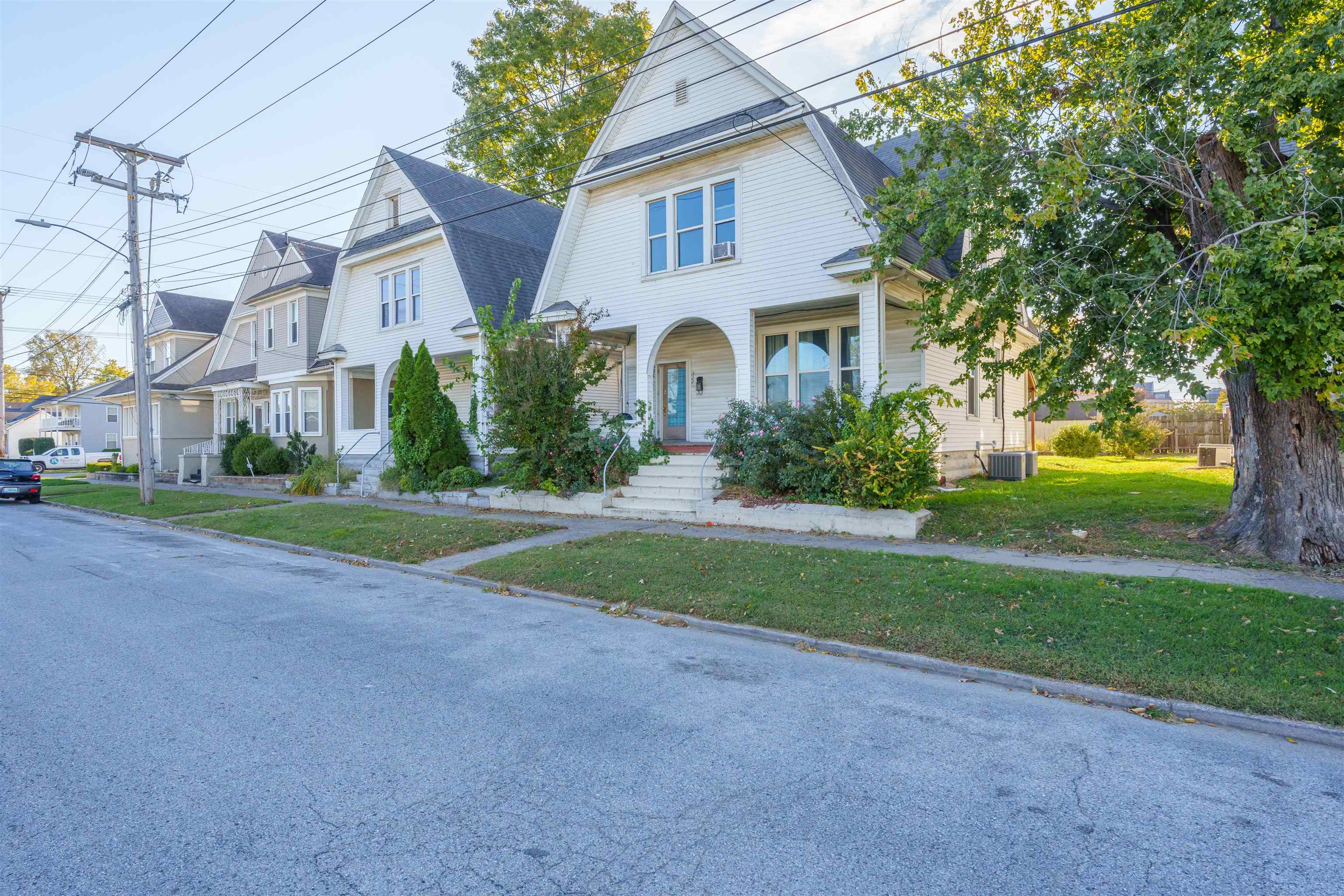 320, 322, 324 Clay St, Owensboro, Kentucky 42303, ,Mixed Use,For Sale,Clay St,90998