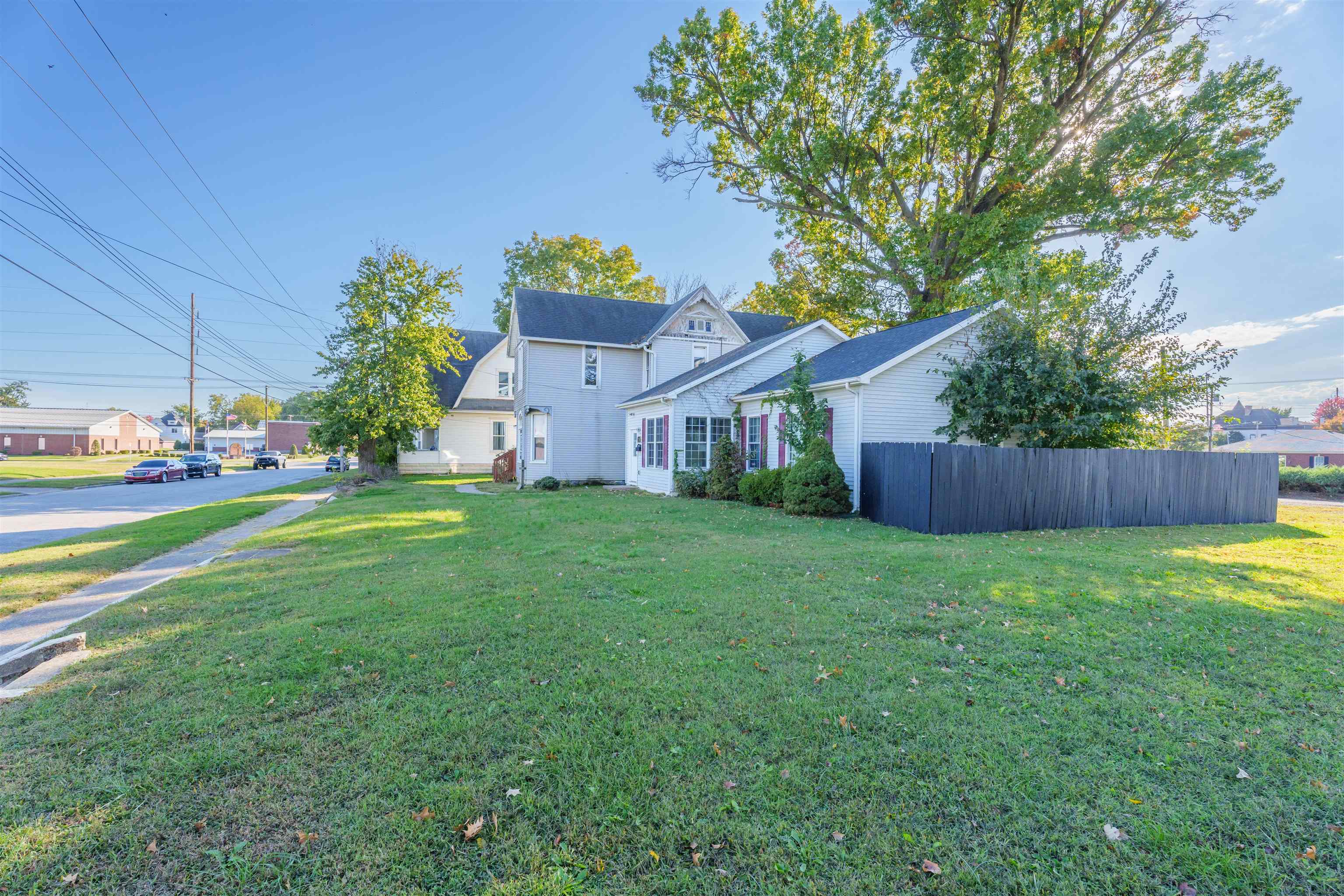 320, 322, 324 Clay St, Owensboro, Kentucky 42303, ,Mixed Use,For Sale,Clay St,90998