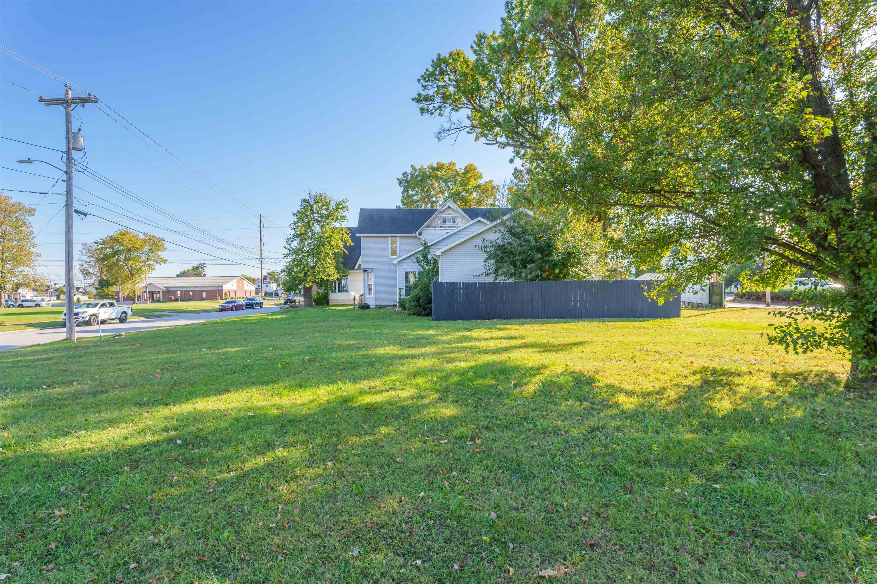 320, 322, 324 Clay St, Owensboro, Kentucky 42303, ,Mixed Use,For Sale,Clay St,90998