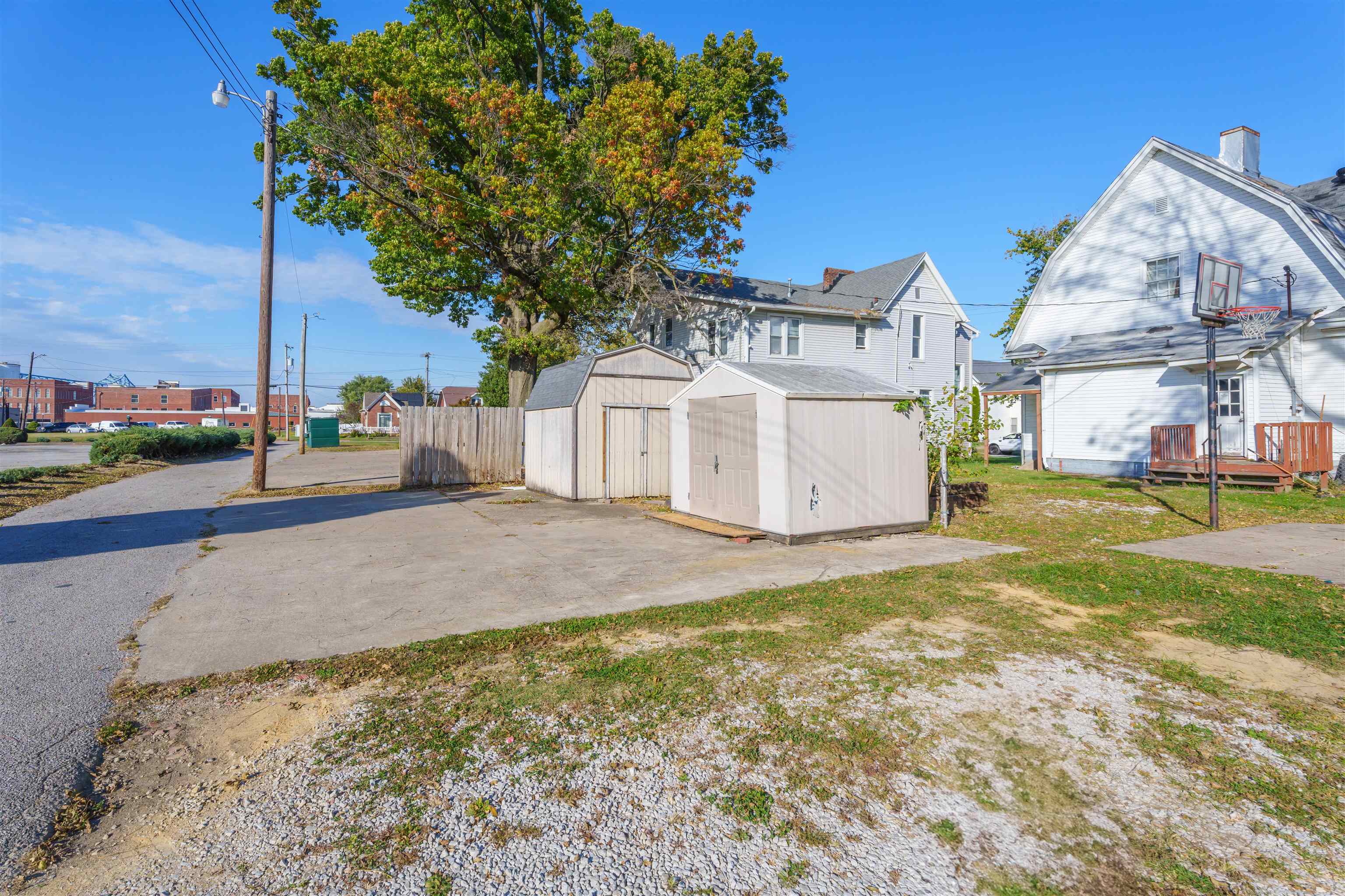 320, 322, 324 Clay St, Owensboro, Kentucky 42303, ,Mixed Use,For Sale,Clay St,90998