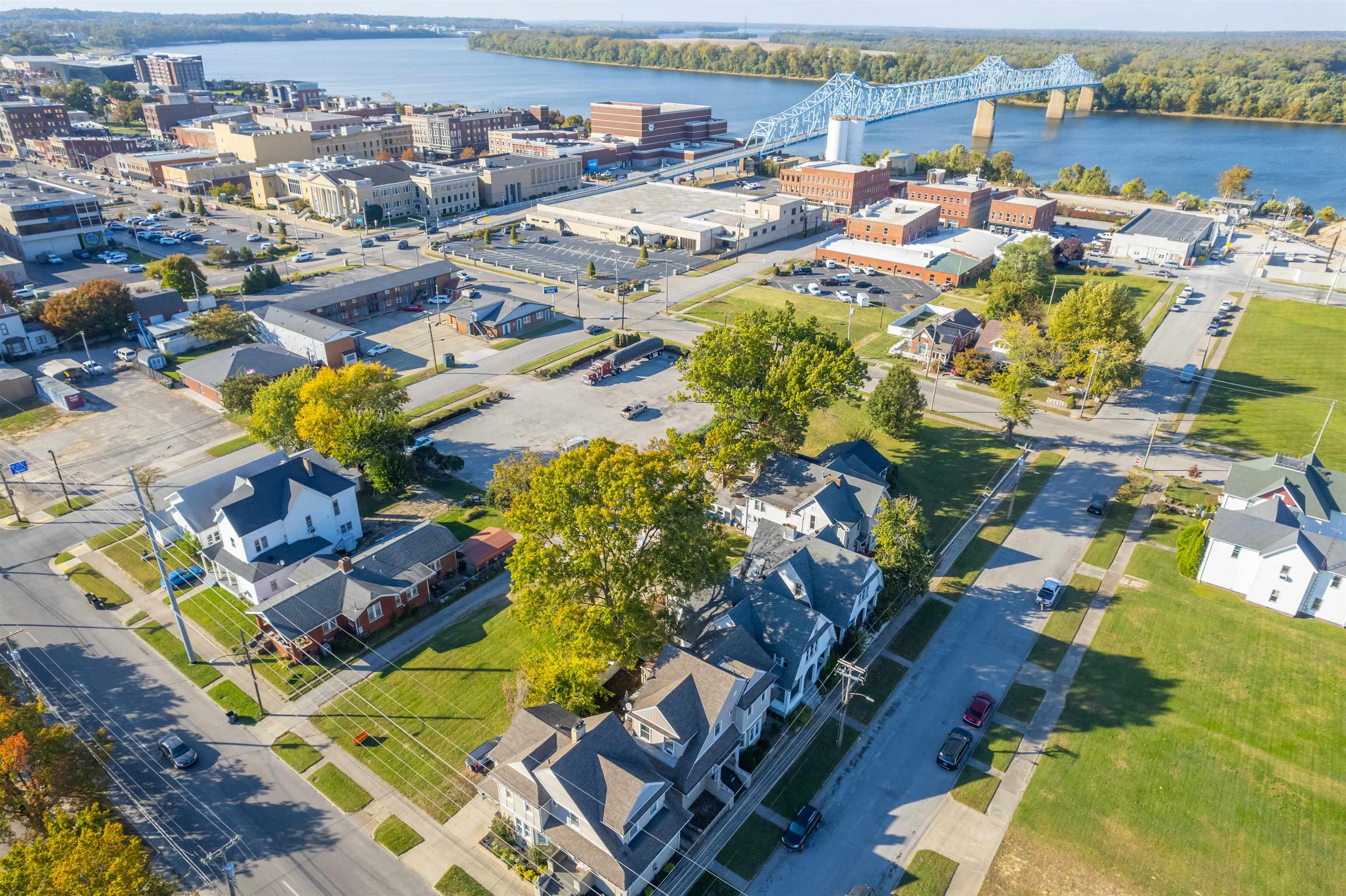 320, 322, 324 Clay St, Owensboro, Kentucky 42303, ,Mixed Use,For Sale,Clay St,90998