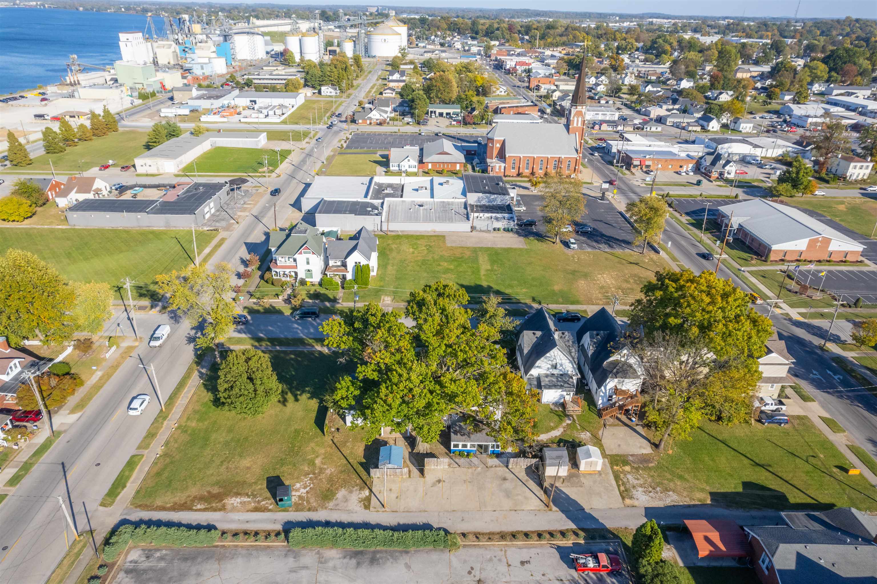 320, 322, 324 Clay St, Owensboro, Kentucky 42303, ,Mixed Use,For Sale,Clay St,90998