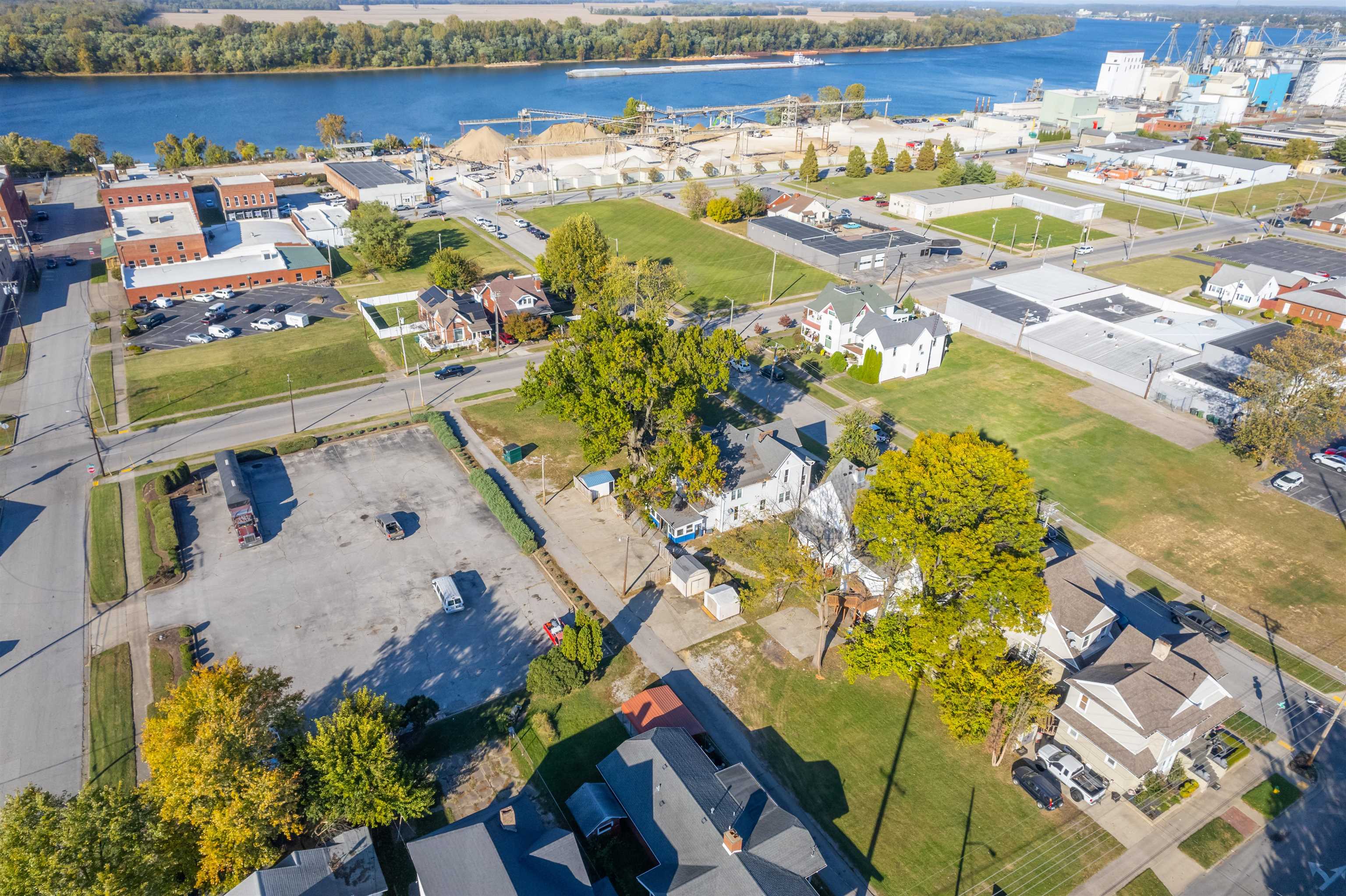320, 322, 324 Clay St, Owensboro, Kentucky 42303, ,Mixed Use,For Sale,Clay St,90998