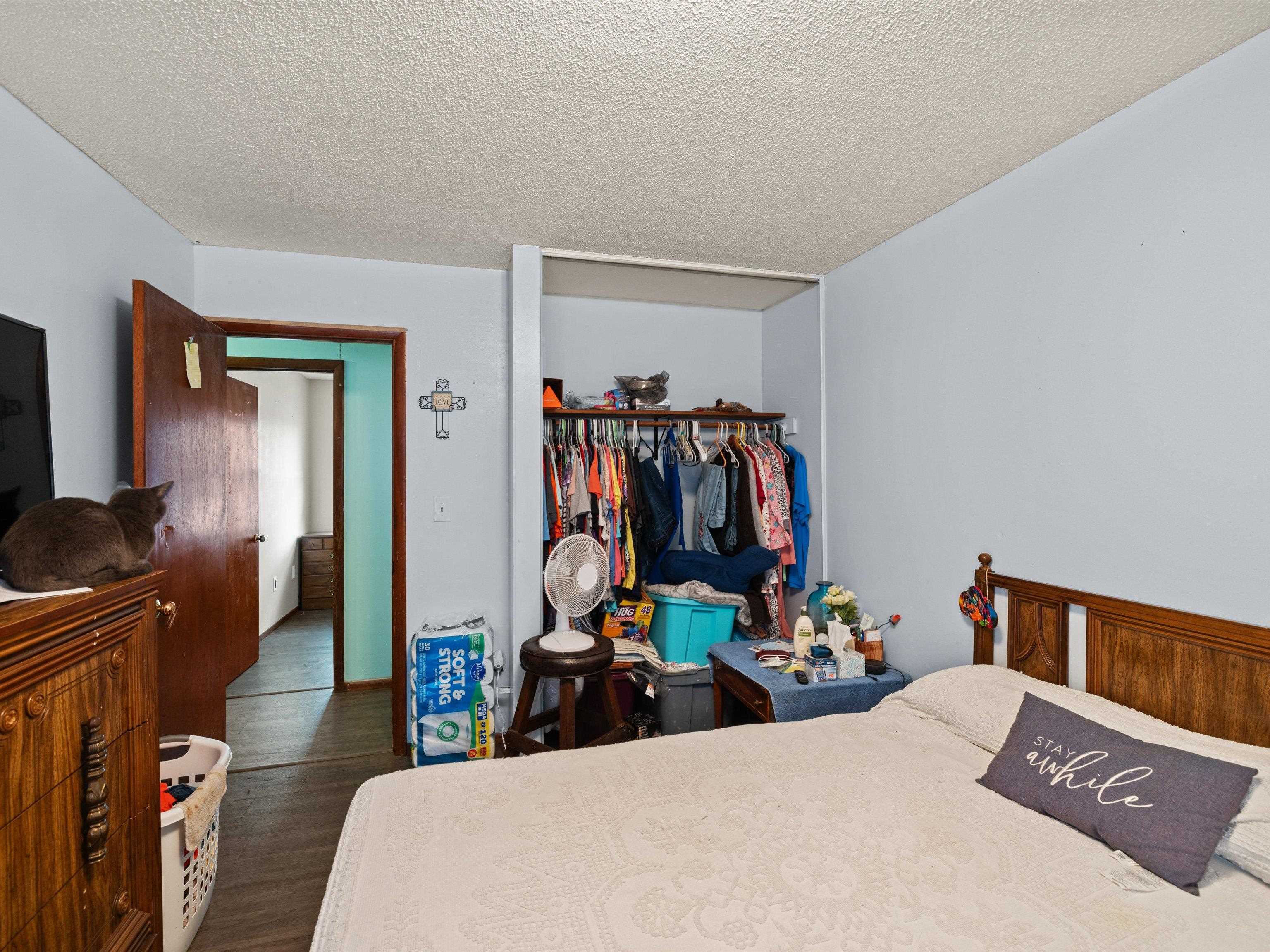 2142 Graham Lane East, Owensboro, Kentucky 42303, 3 Bedrooms Bedrooms, ,1 BathroomBathrooms,Single Family Residence,For Sale,Graham Lane East,91002