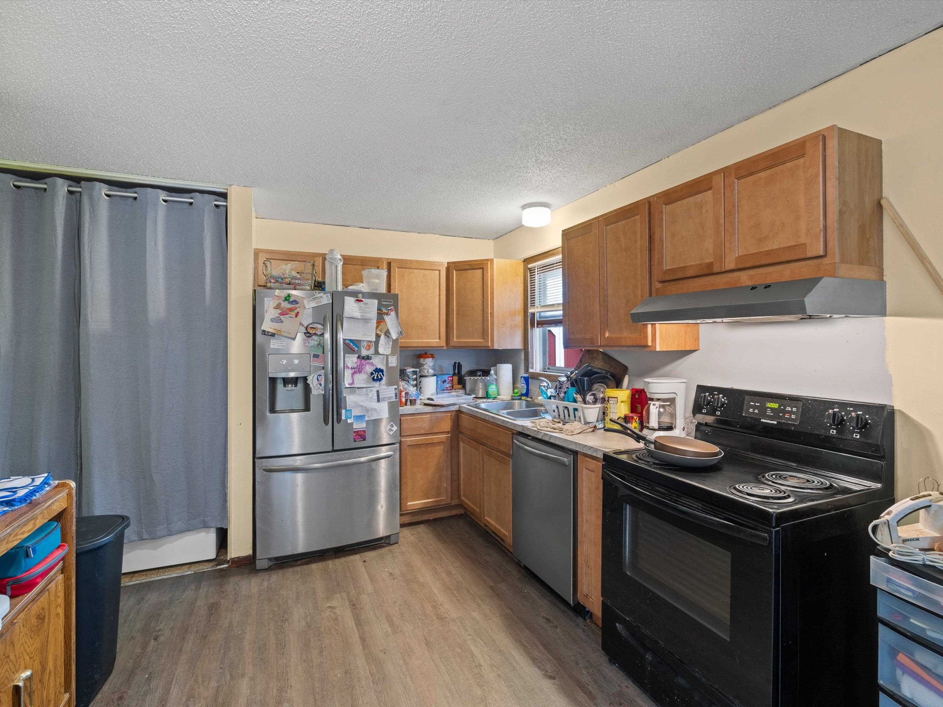 2142 Graham Lane East, Owensboro, Kentucky 42303, 3 Bedrooms Bedrooms, ,1 BathroomBathrooms,Single Family Residence,For Sale,Graham Lane East,91002
