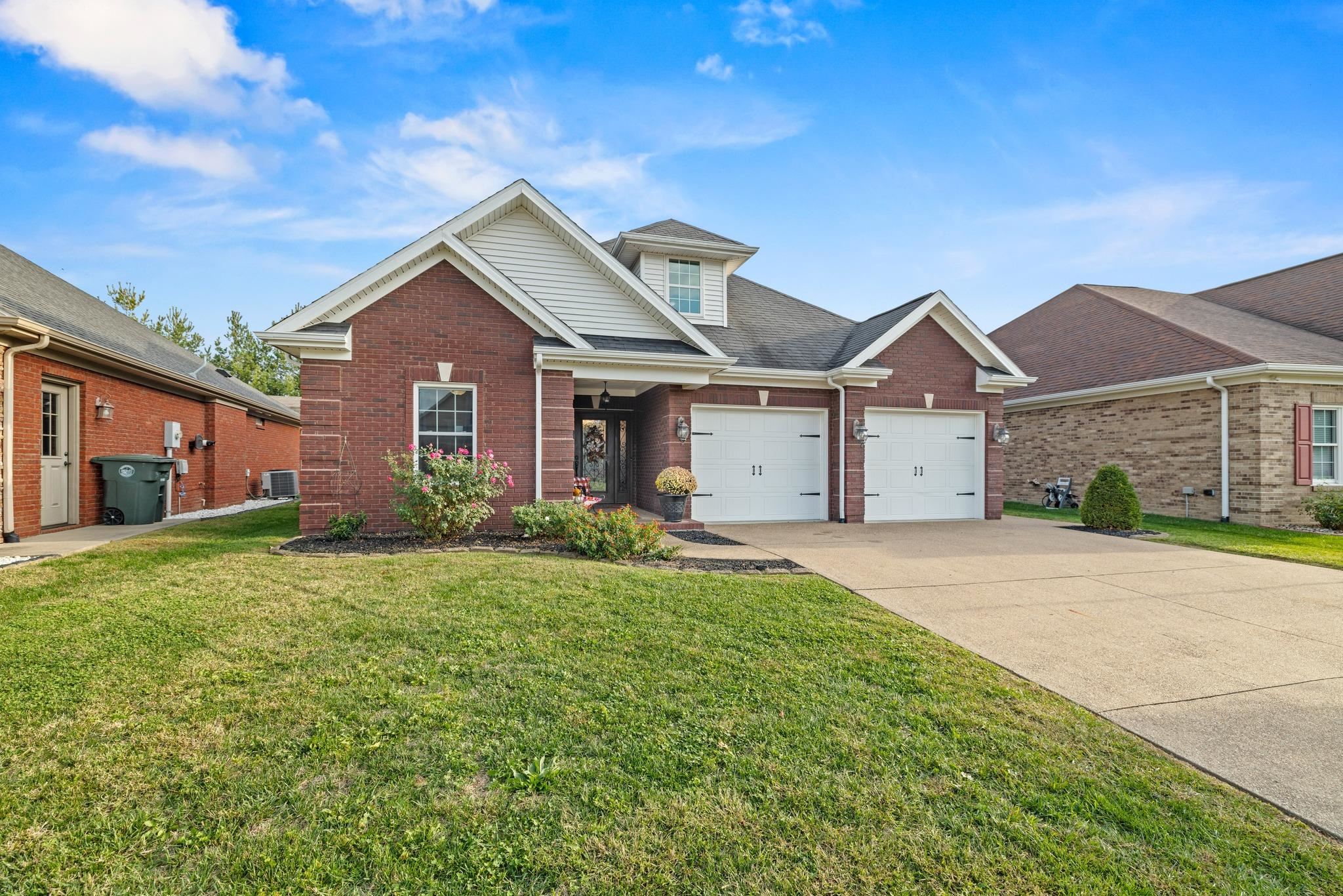 3923 Cross Creek Trail, Owensboro, Kentucky 42303, 4 Bedrooms Bedrooms, ,3 BathroomsBathrooms,Single Family Residence,For Sale,Cross Creek Trail,91003