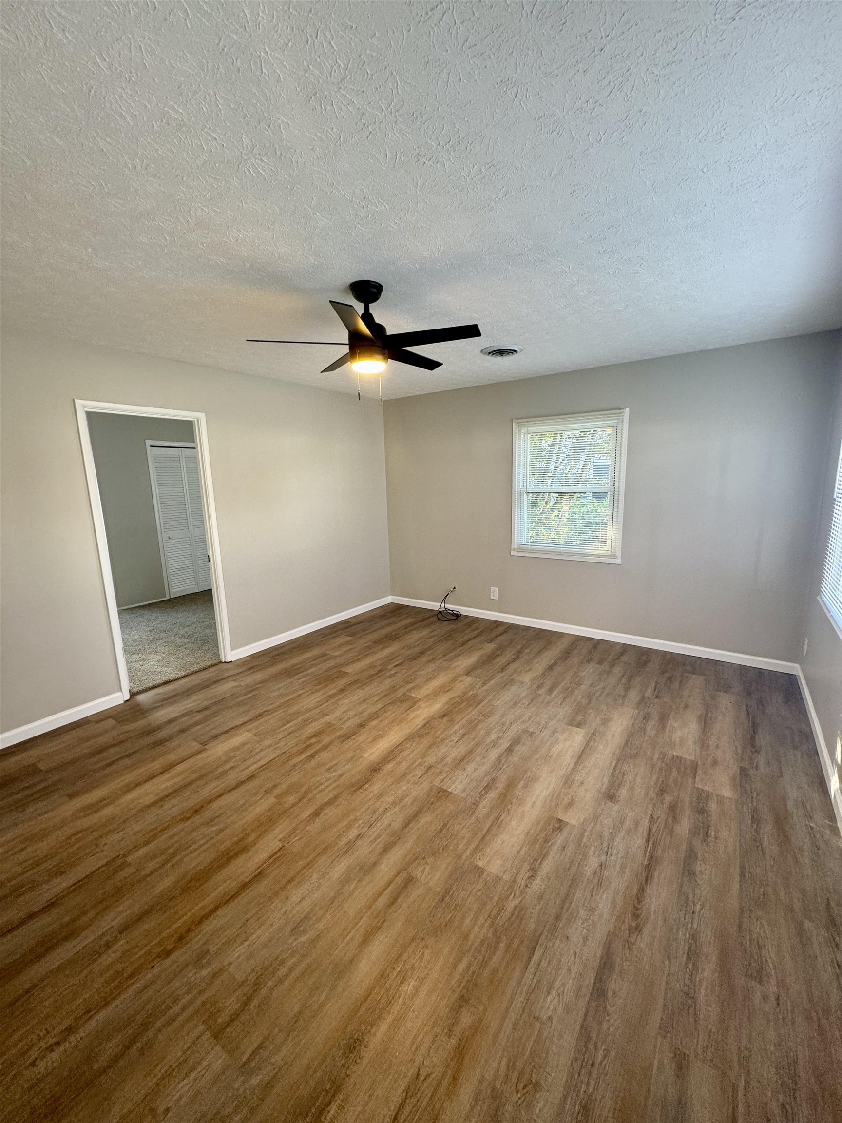 625 Carter Rd, Owensboro, Kentucky 42301, 3 Bedrooms Bedrooms, ,1 BathroomBathrooms,Single Family Residence,For Sale,Carter Rd,91008