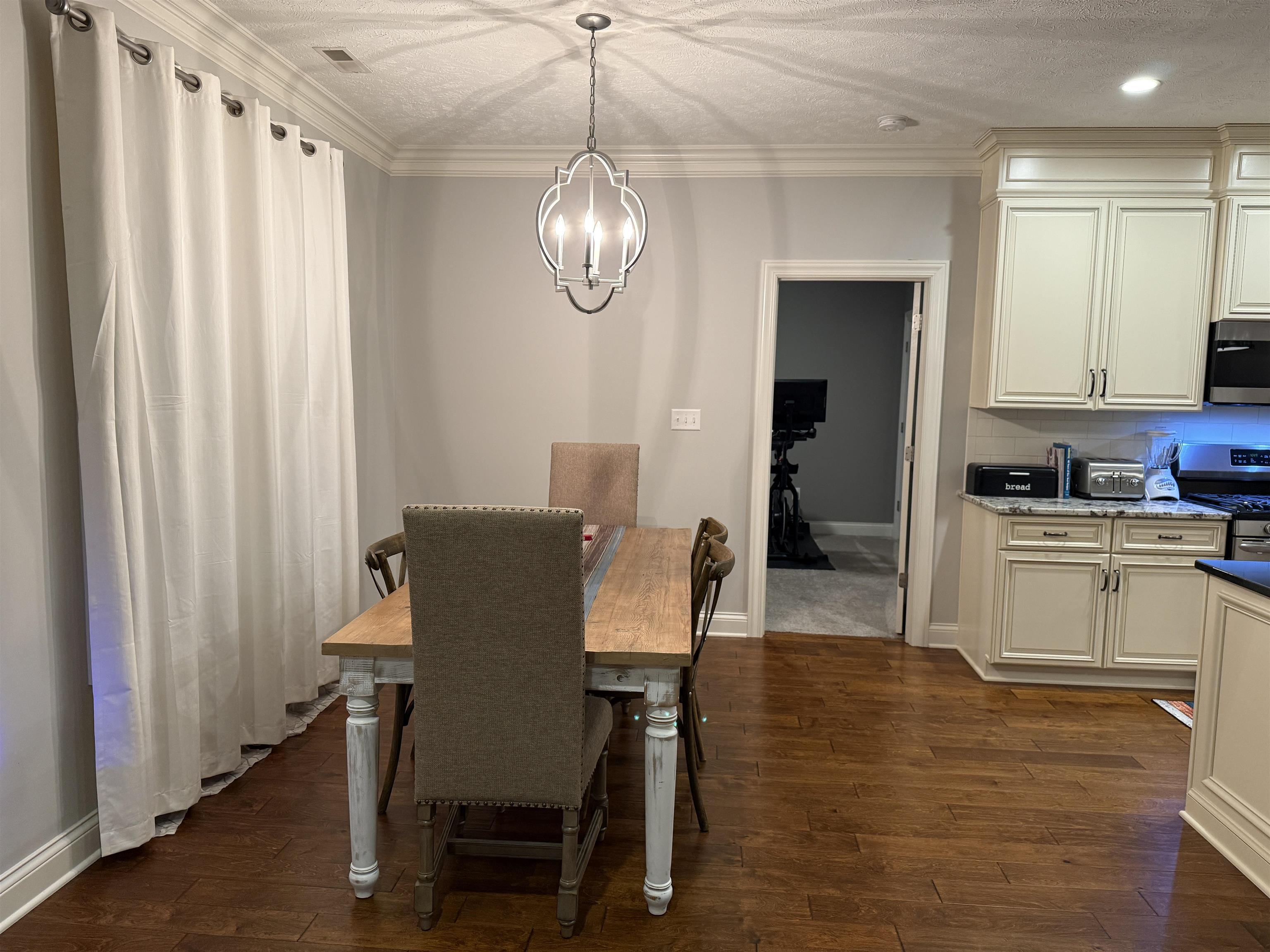 6426 Spring Haven Trace, Owensboro, Kentucky 42301, 4 Bedrooms Bedrooms, ,2 BathroomsBathrooms,Single Family Residence,For Sale,Spring Haven Trace,91011