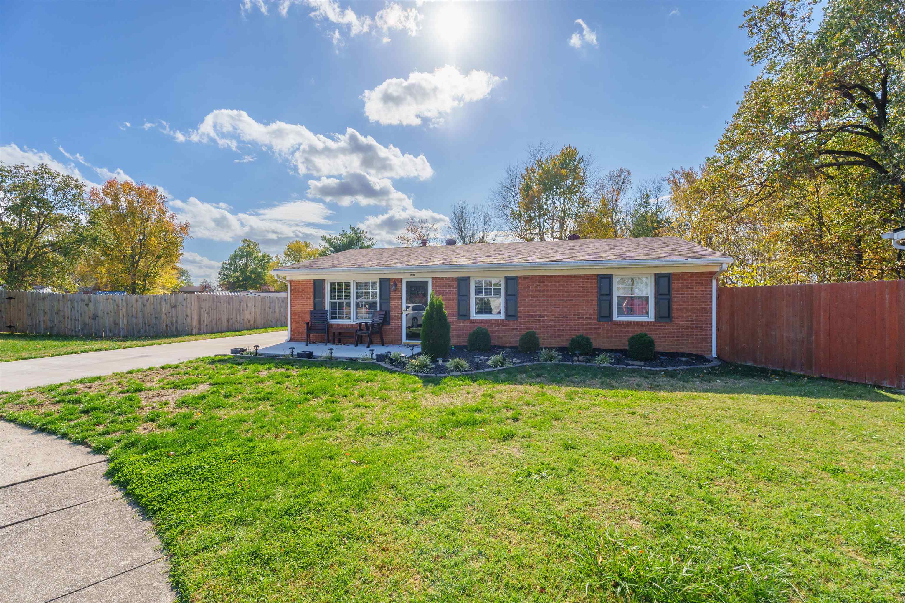 6410 Walnut Court, Utica, Kentucky 42376, 3 Bedrooms Bedrooms, ,1 BathroomBathrooms,Single Family Residence,For Sale,Walnut Court,91014