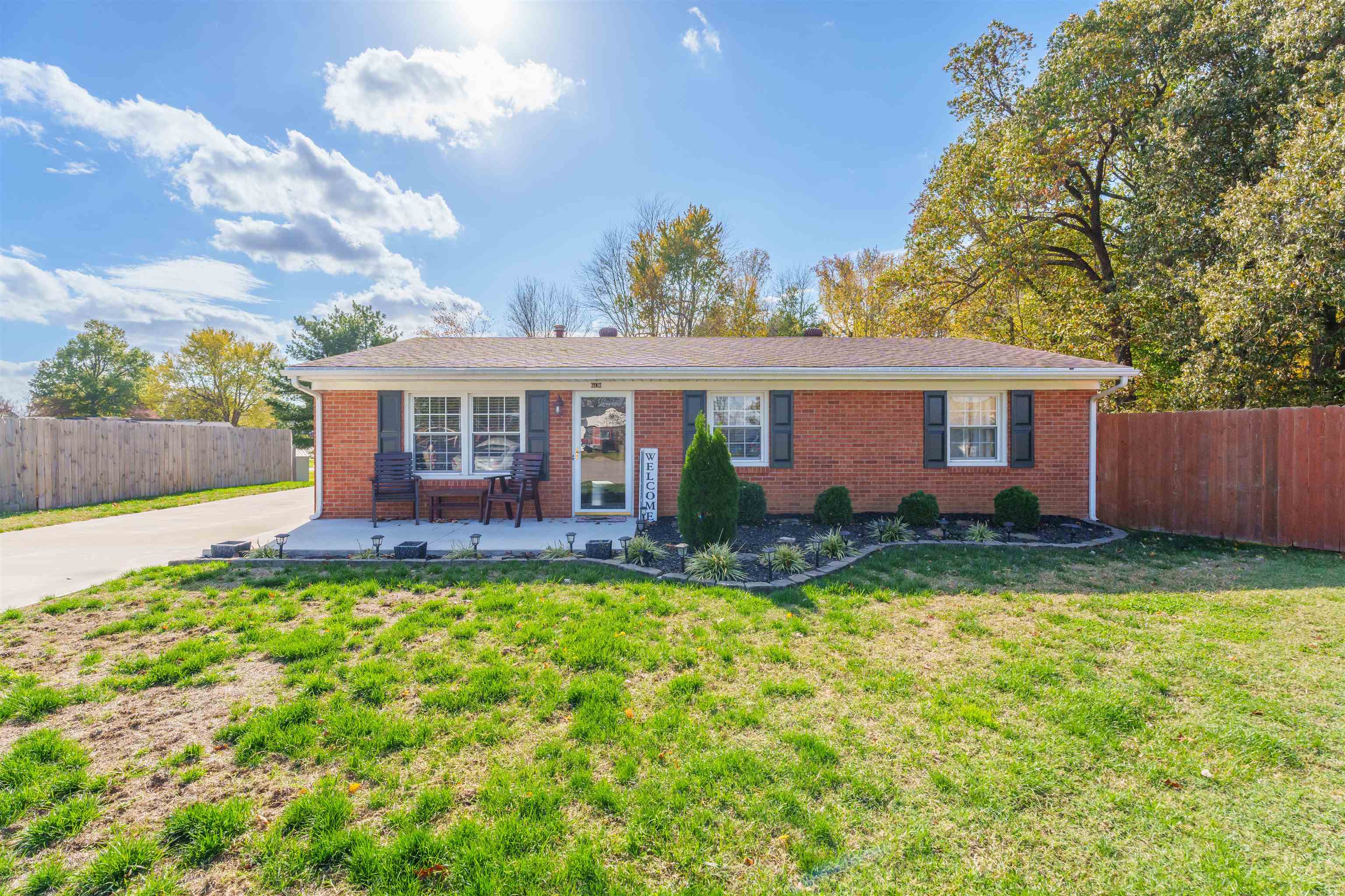 6410 Walnut Court, Utica, Kentucky 42376, 3 Bedrooms Bedrooms, ,1 BathroomBathrooms,Single Family Residence,For Sale,Walnut Court,91014