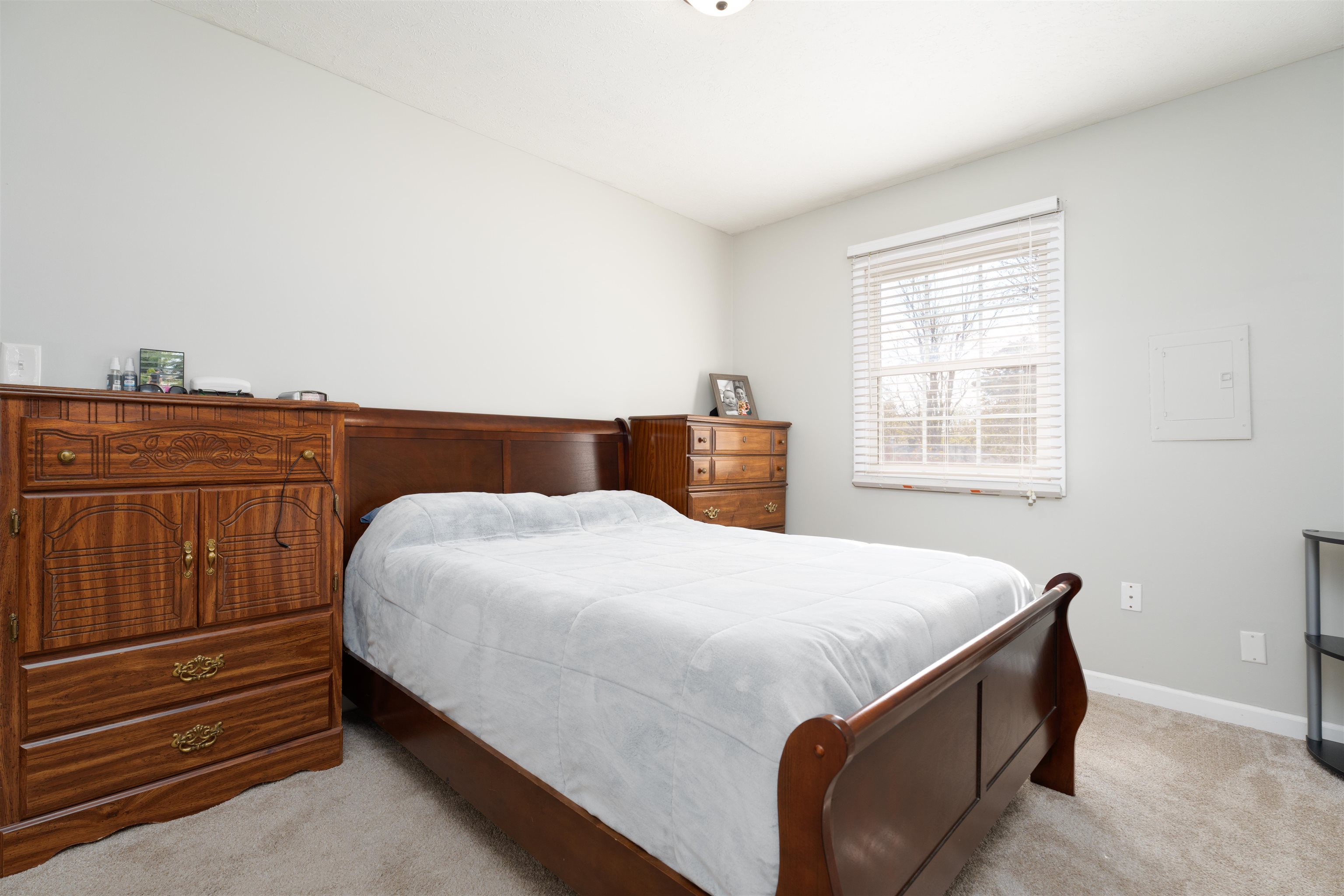 6410 Walnut Court, Utica, Kentucky 42376, 3 Bedrooms Bedrooms, ,1 BathroomBathrooms,Single Family Residence,For Sale,Walnut Court,91014