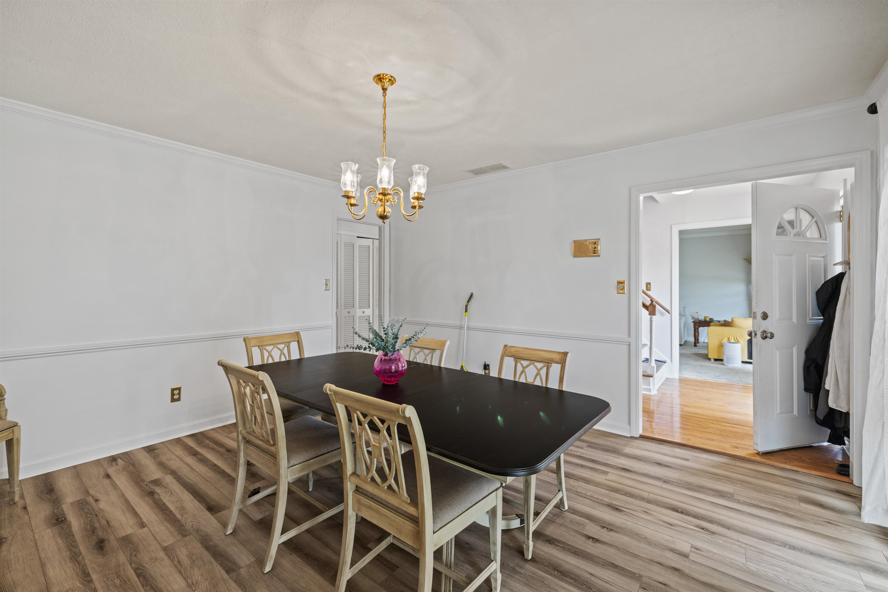 1447 Brentwood Dr., Owensboro, Kentucky 42301-6813, 5 Bedrooms Bedrooms, ,2 BathroomsBathrooms,Single Family Residence,For Sale,Brentwood Dr.,91016