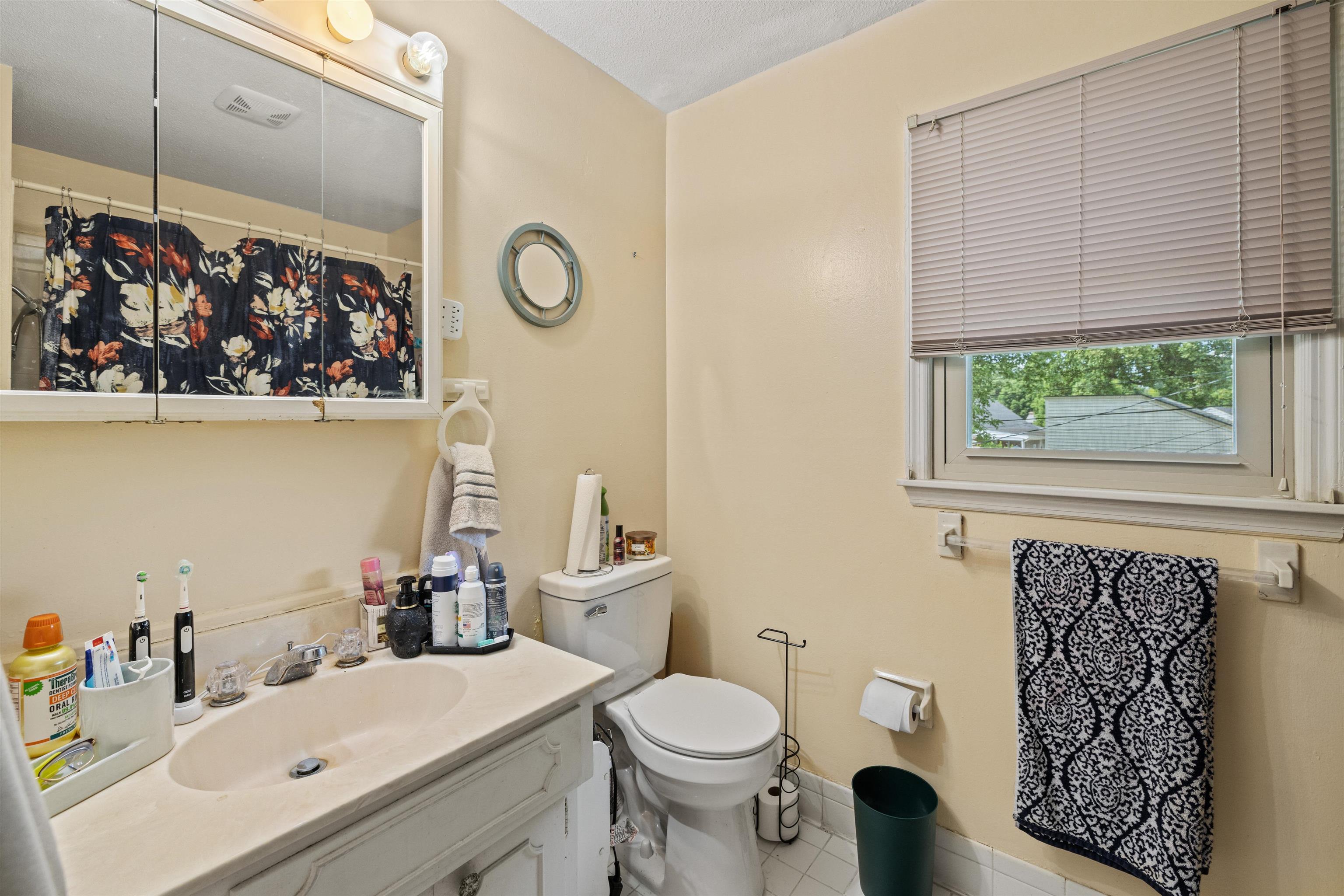 1447 Brentwood Dr., Owensboro, Kentucky 42301-6813, 5 Bedrooms Bedrooms, ,2 BathroomsBathrooms,Single Family Residence,For Sale,Brentwood Dr.,91016