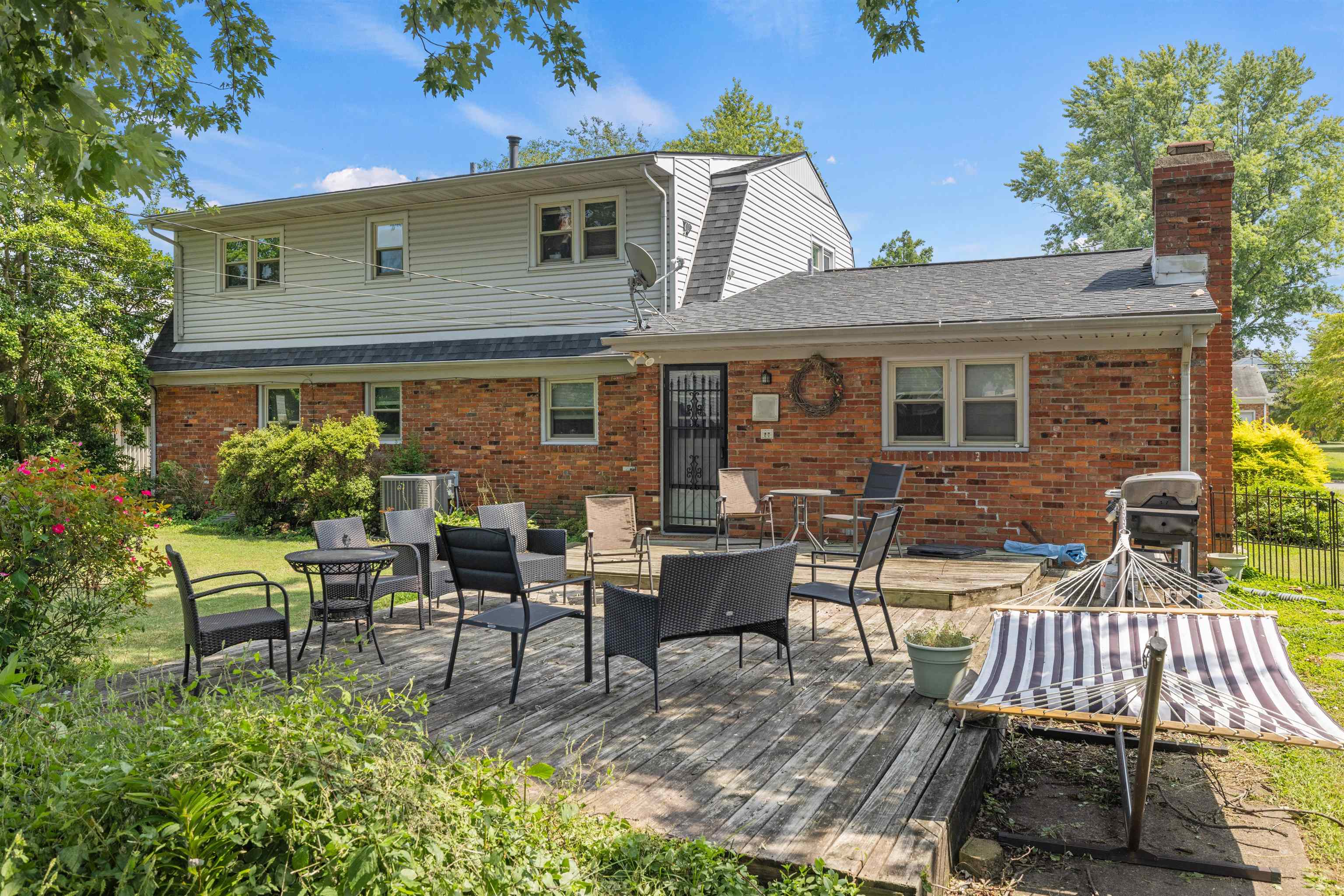 1447 Brentwood Dr., Owensboro, Kentucky 42301-6813, 5 Bedrooms Bedrooms, ,2 BathroomsBathrooms,Single Family Residence,For Sale,Brentwood Dr.,91016