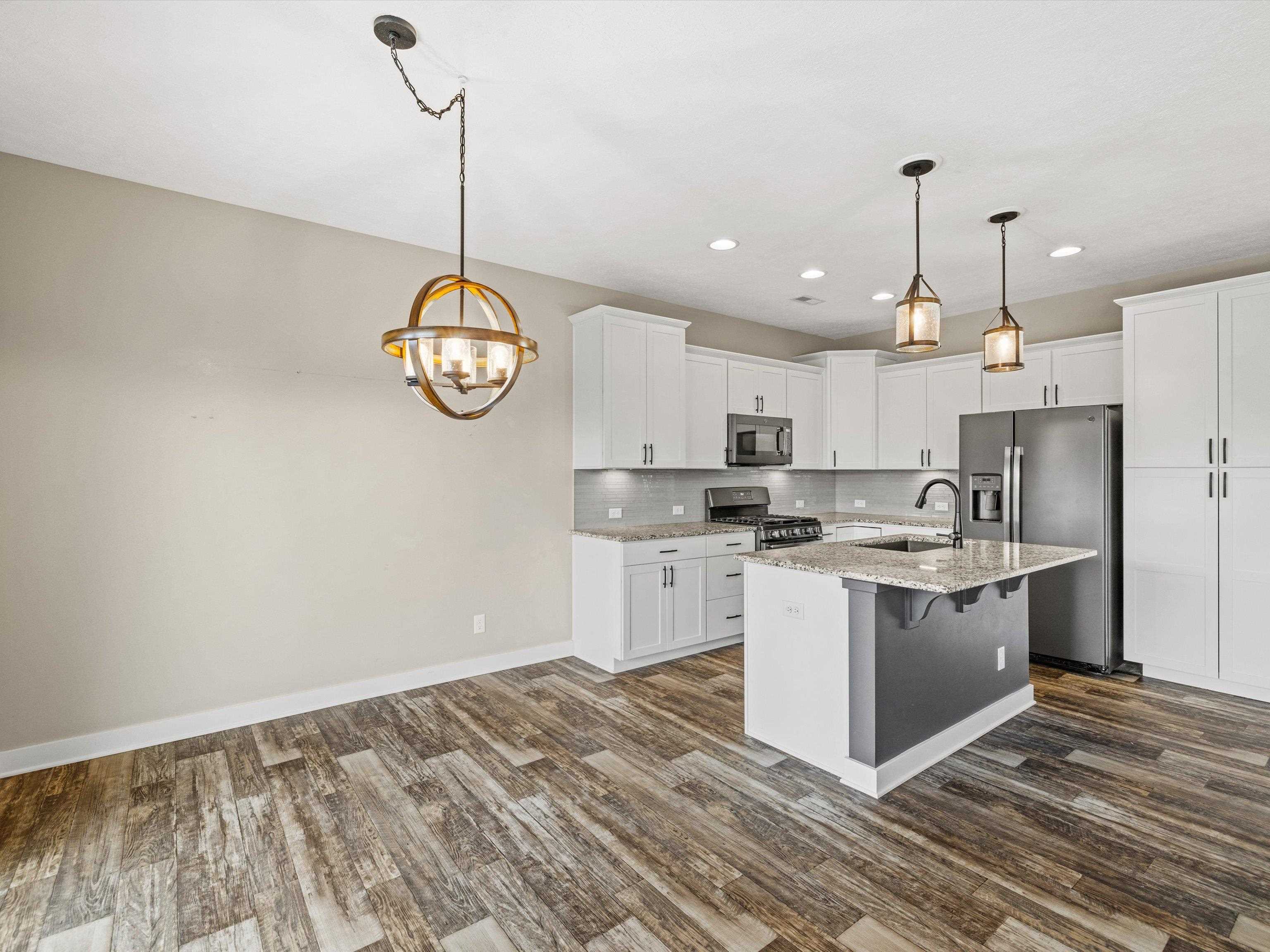 6864 Creekview Court E, Utica, Kentucky 42376, 3 Bedrooms Bedrooms, ,2 BathroomsBathrooms,Single Family Residence,For Sale,Creekview Court E,91018