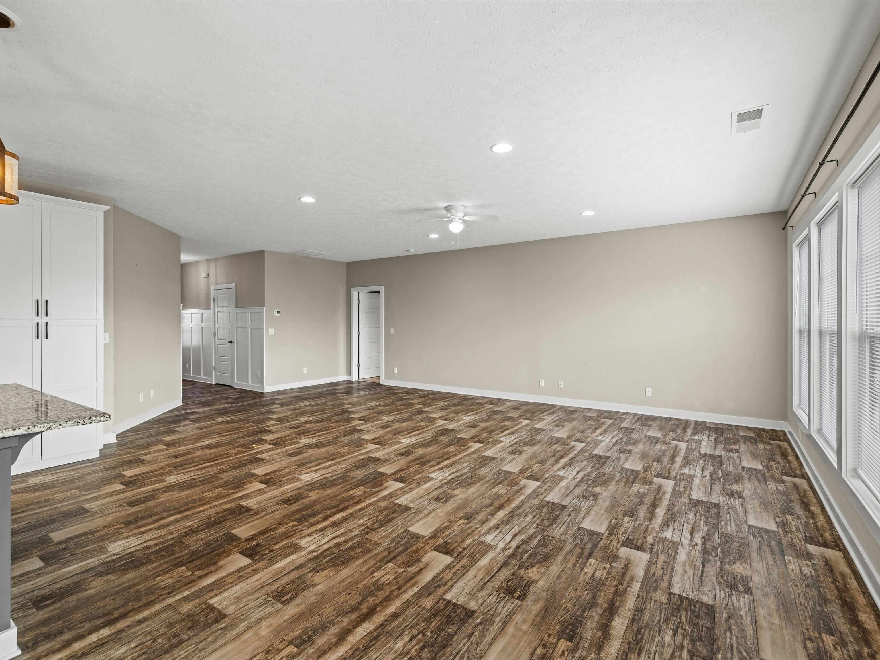 6864 Creekview Court E, Utica, Kentucky 42376, 3 Bedrooms Bedrooms, ,2 BathroomsBathrooms,Single Family Residence,For Sale,Creekview Court E,91018