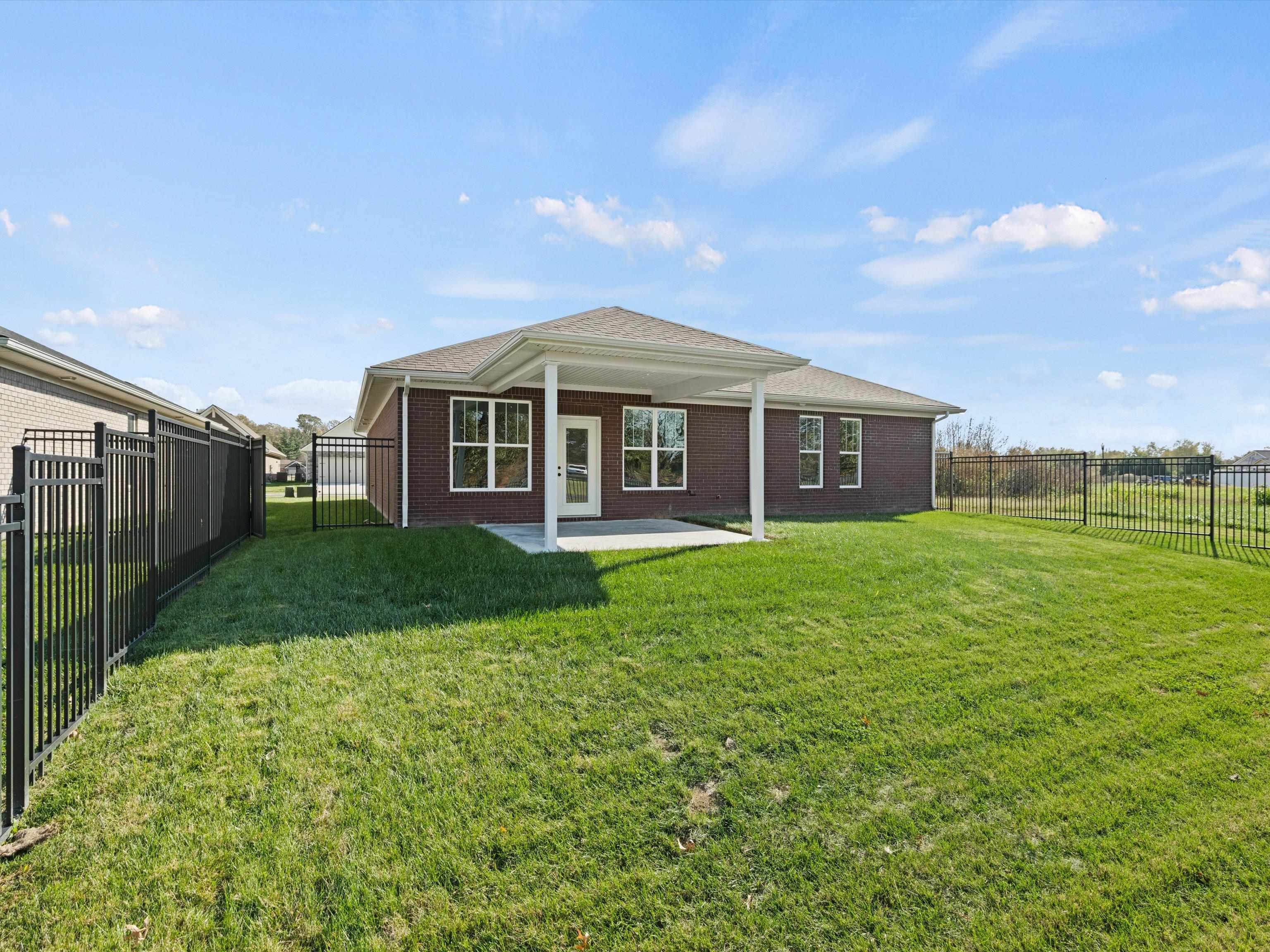 5572 Park Haven Bend, Owensboro, Kentucky 42303, 4 Bedrooms Bedrooms, ,2 BathroomsBathrooms,Single Family Residence,For Sale,Park Haven Bend,91022