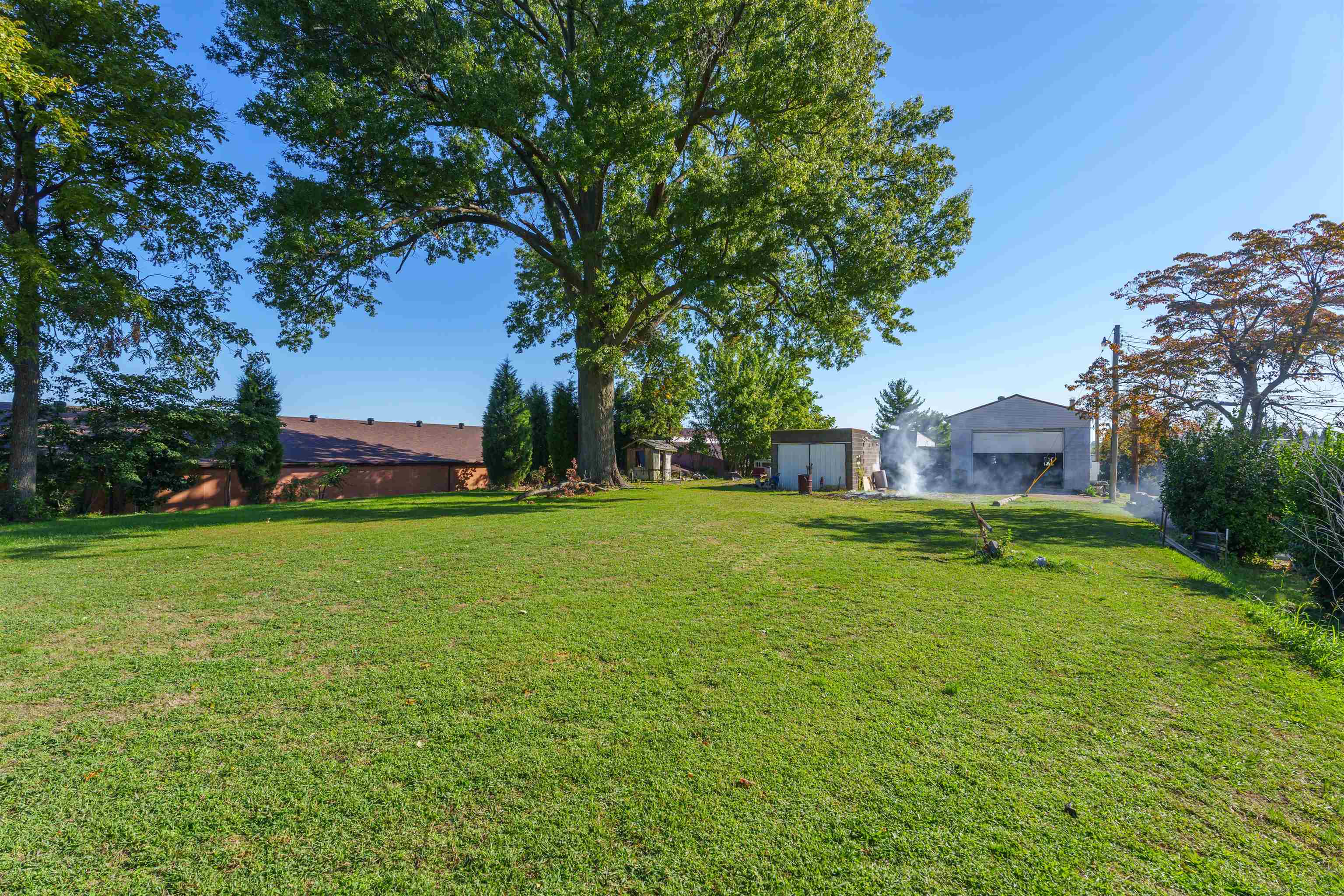 1515 Daviess St., Owensboro, Kentucky 42303, ,Mixed Use,For Sale,Daviess St.,91024