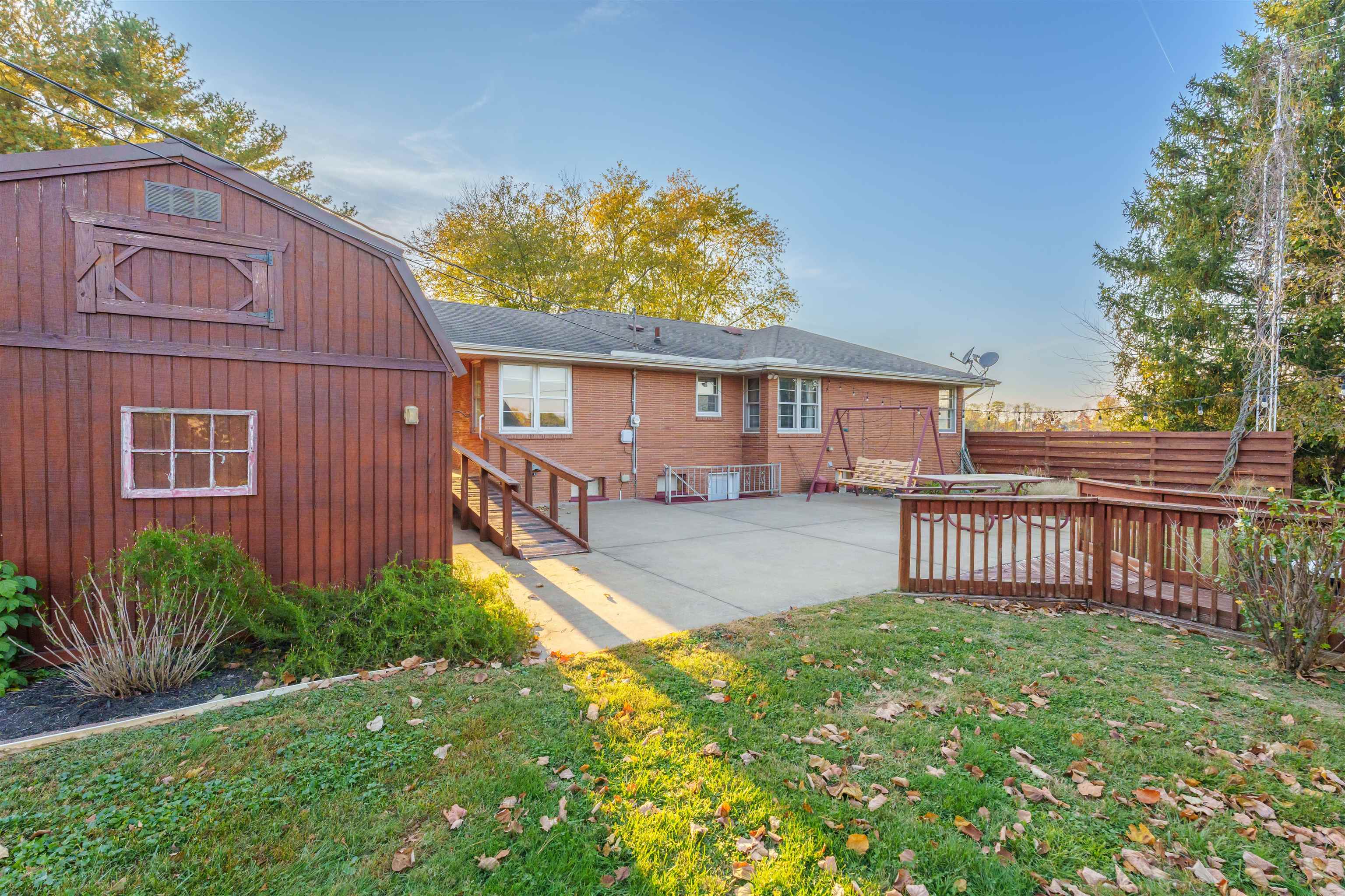 4941 Millers Mill Rd, Owensboro, Kentucky 42303, 3 Bedrooms Bedrooms, ,2 BathroomsBathrooms,Single Family Residence,For Sale,Millers Mill Rd,91025