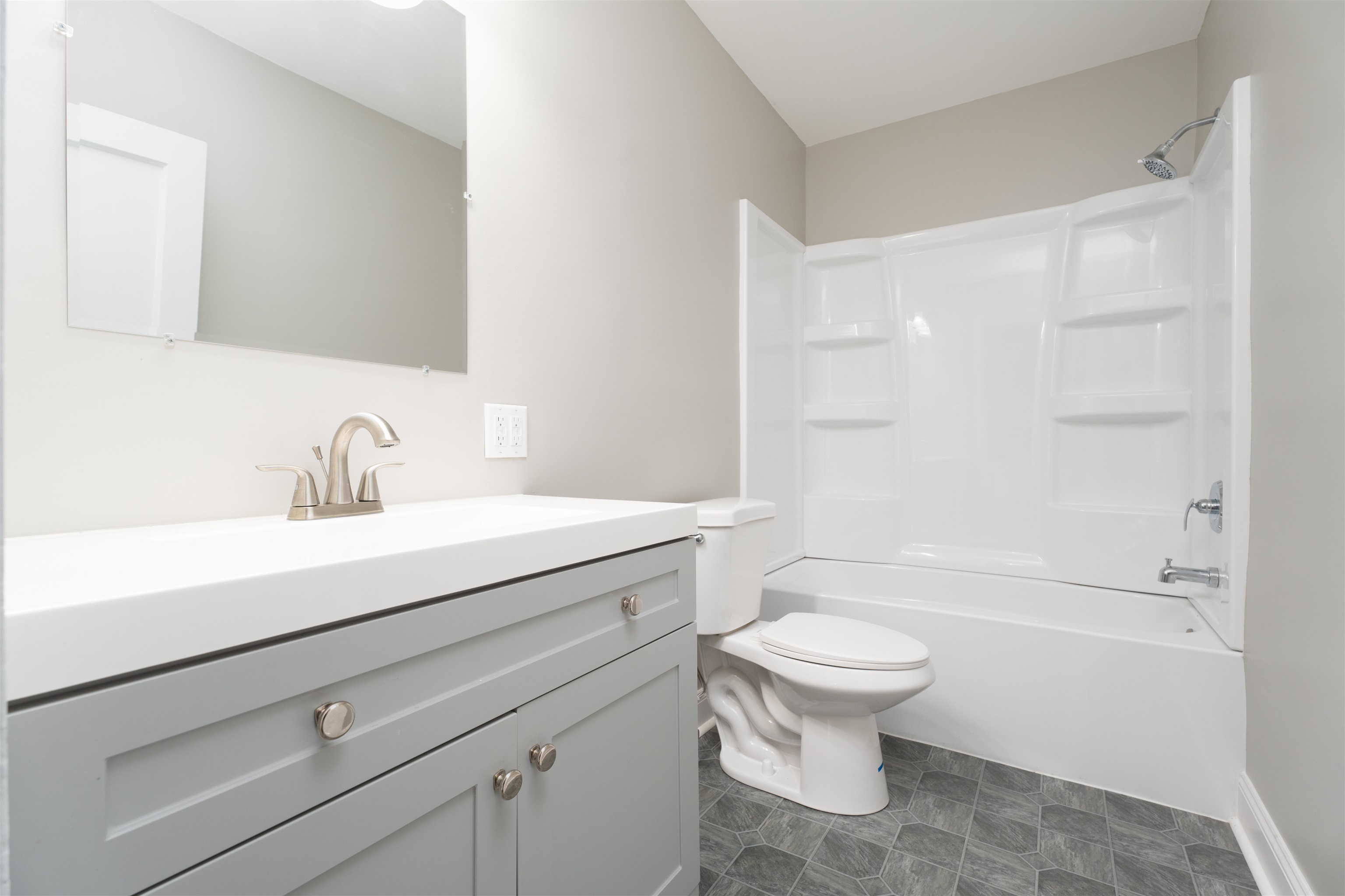 1307 3rd Street, Owensboro, Kentucky 42301, 3 Bedrooms Bedrooms, ,1 BathroomBathrooms,Single Family Residence,For Sale,3rd Street,91028