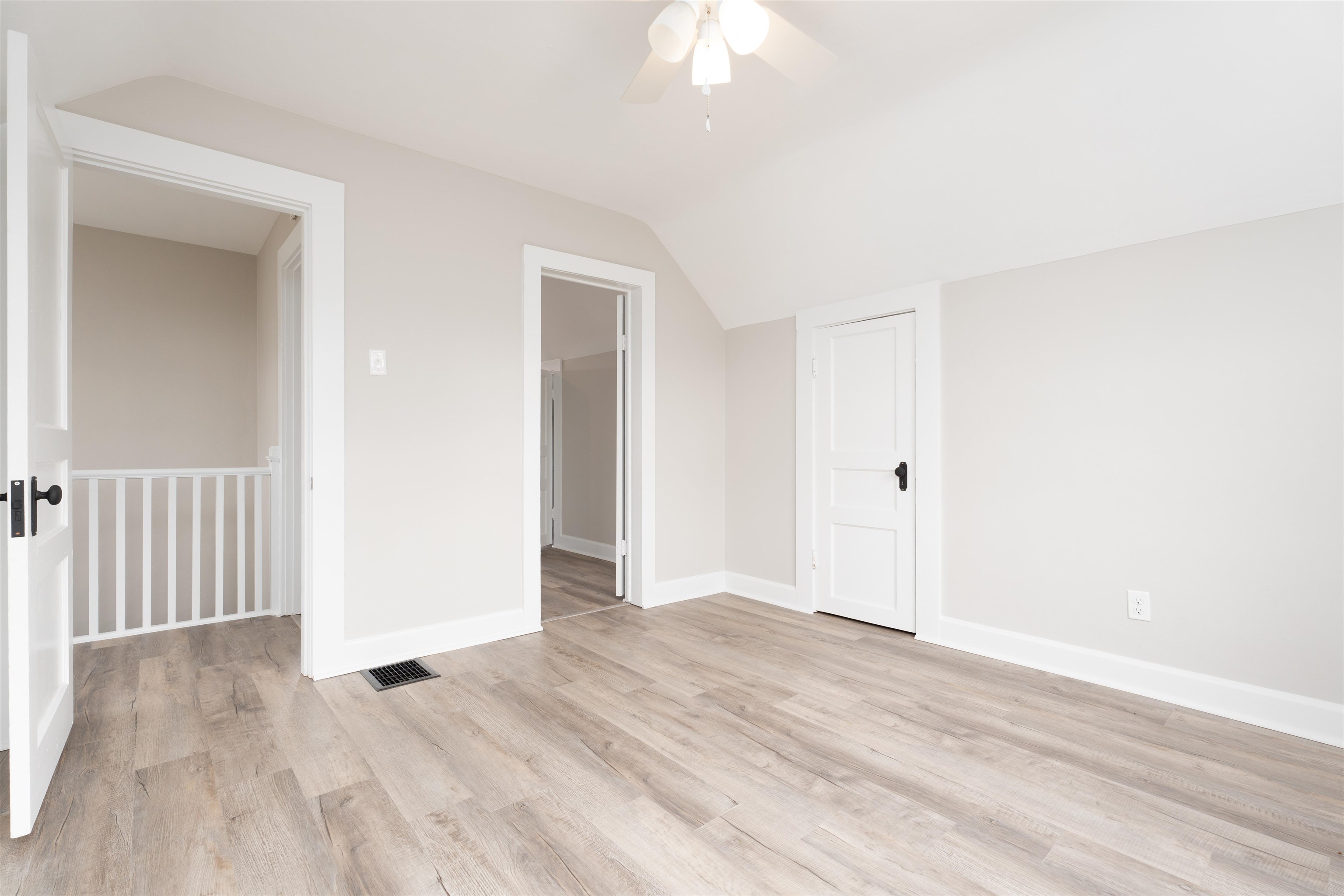 1307 3rd Street, Owensboro, Kentucky 42301, 3 Bedrooms Bedrooms, ,1 BathroomBathrooms,Single Family Residence,For Sale,3rd Street,91028