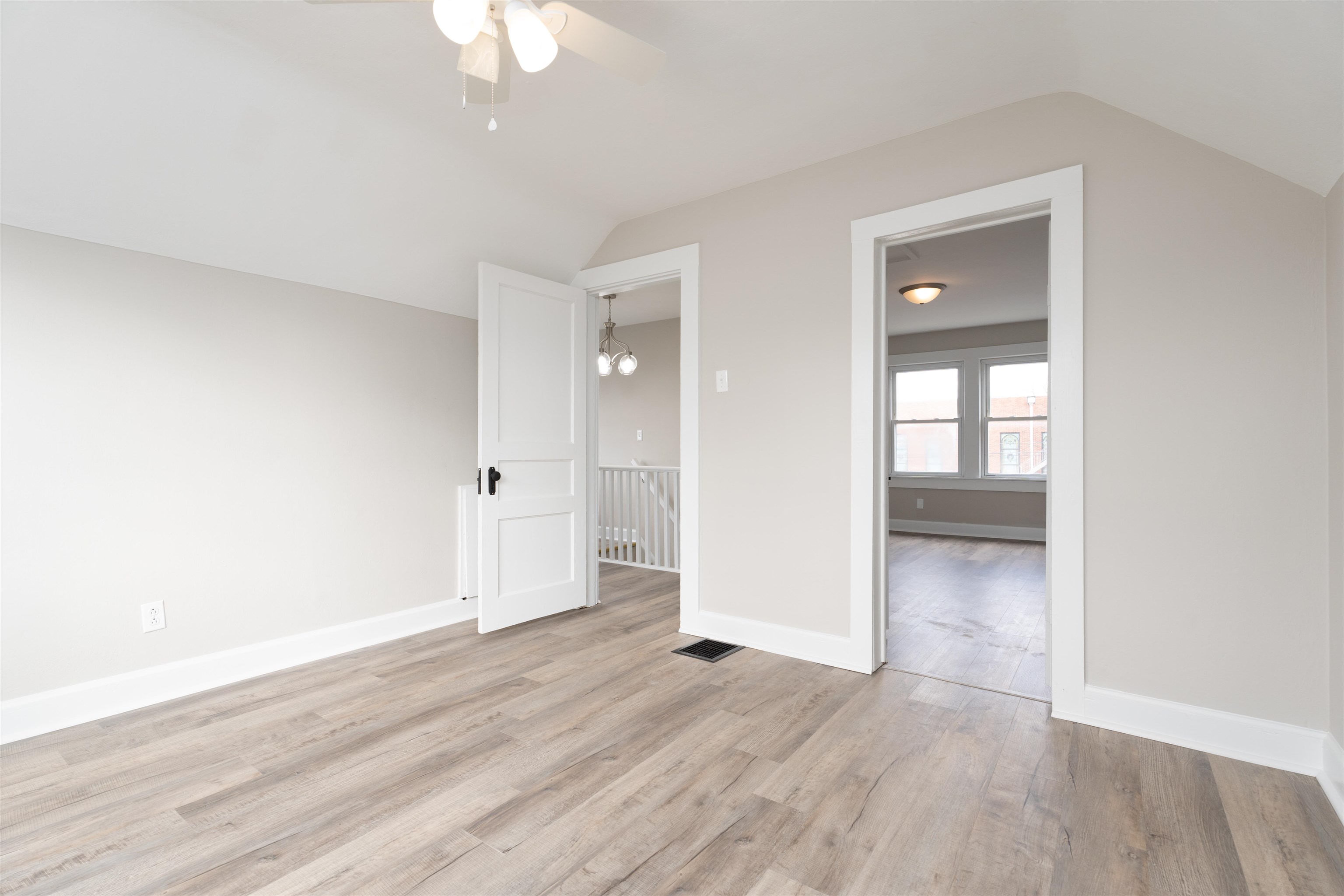1307 3rd Street, Owensboro, Kentucky 42301, 3 Bedrooms Bedrooms, ,1 BathroomBathrooms,Single Family Residence,For Sale,3rd Street,91028