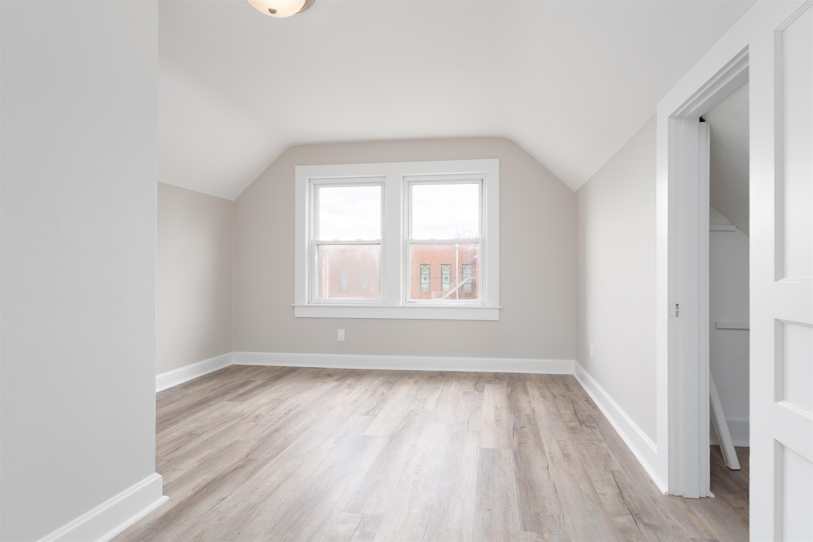 1307 3rd Street, Owensboro, Kentucky 42301, 3 Bedrooms Bedrooms, ,1 BathroomBathrooms,Single Family Residence,For Sale,3rd Street,91028