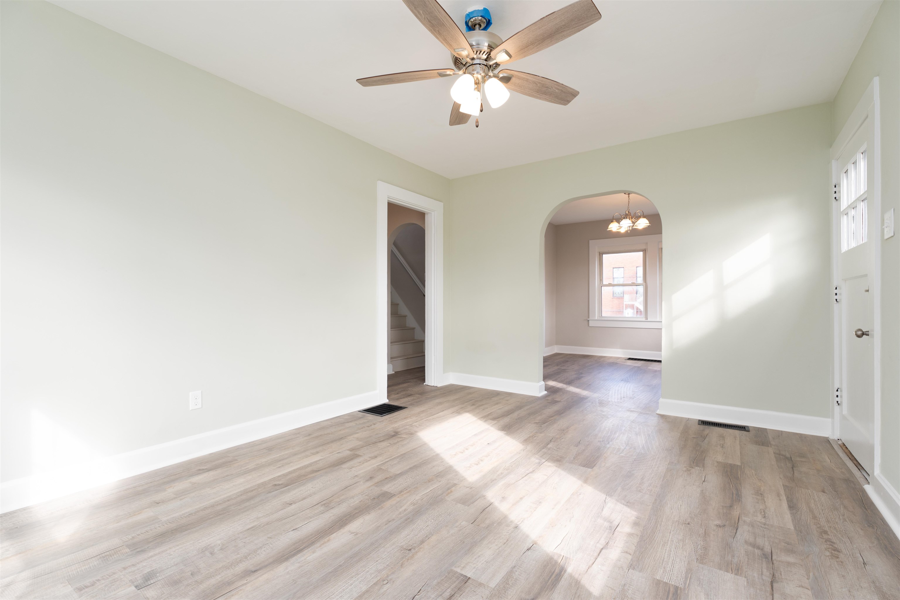 1307 3rd Street, Owensboro, Kentucky 42301, 3 Bedrooms Bedrooms, ,1 BathroomBathrooms,Single Family Residence,For Sale,3rd Street,91028