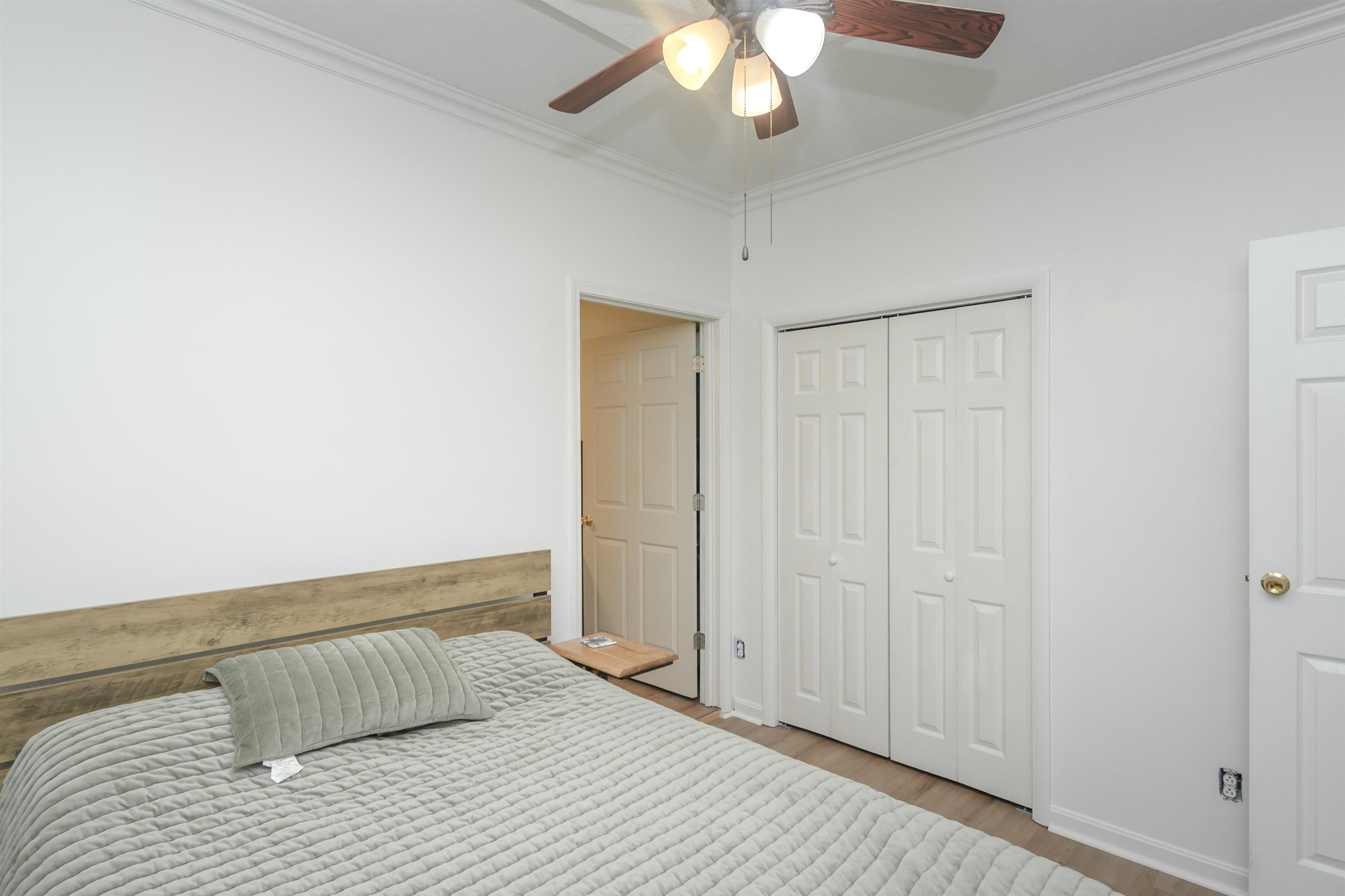 1615 Center St, Owensboro, Kentucky 42303, 2 Bedrooms Bedrooms, ,1 BathroomBathrooms,Single Family Residence,For Sale,Center St,91034