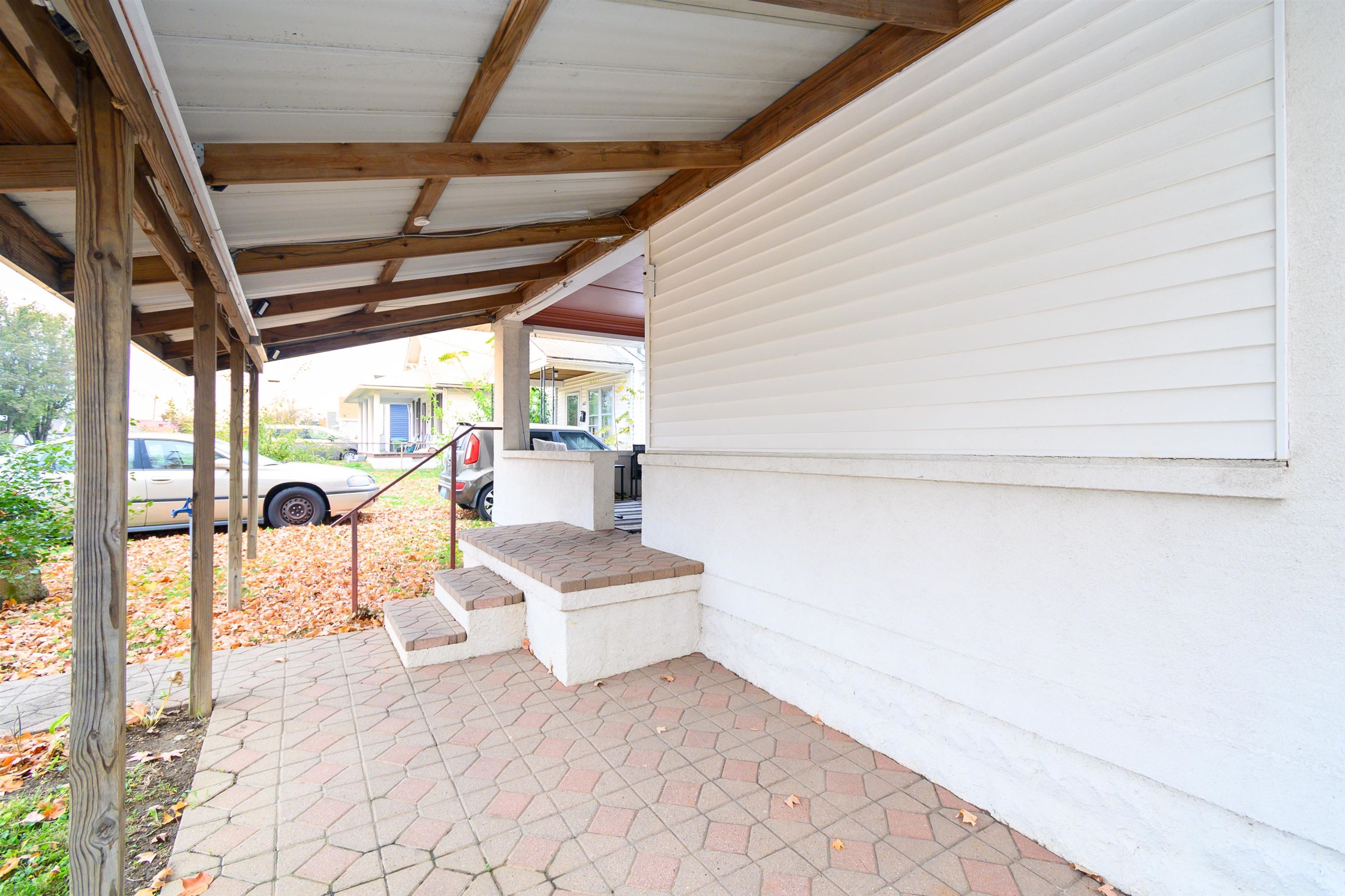 1615 Center St, Owensboro, Kentucky 42303, 2 Bedrooms Bedrooms, ,1 BathroomBathrooms,Single Family Residence,For Sale,Center St,91034