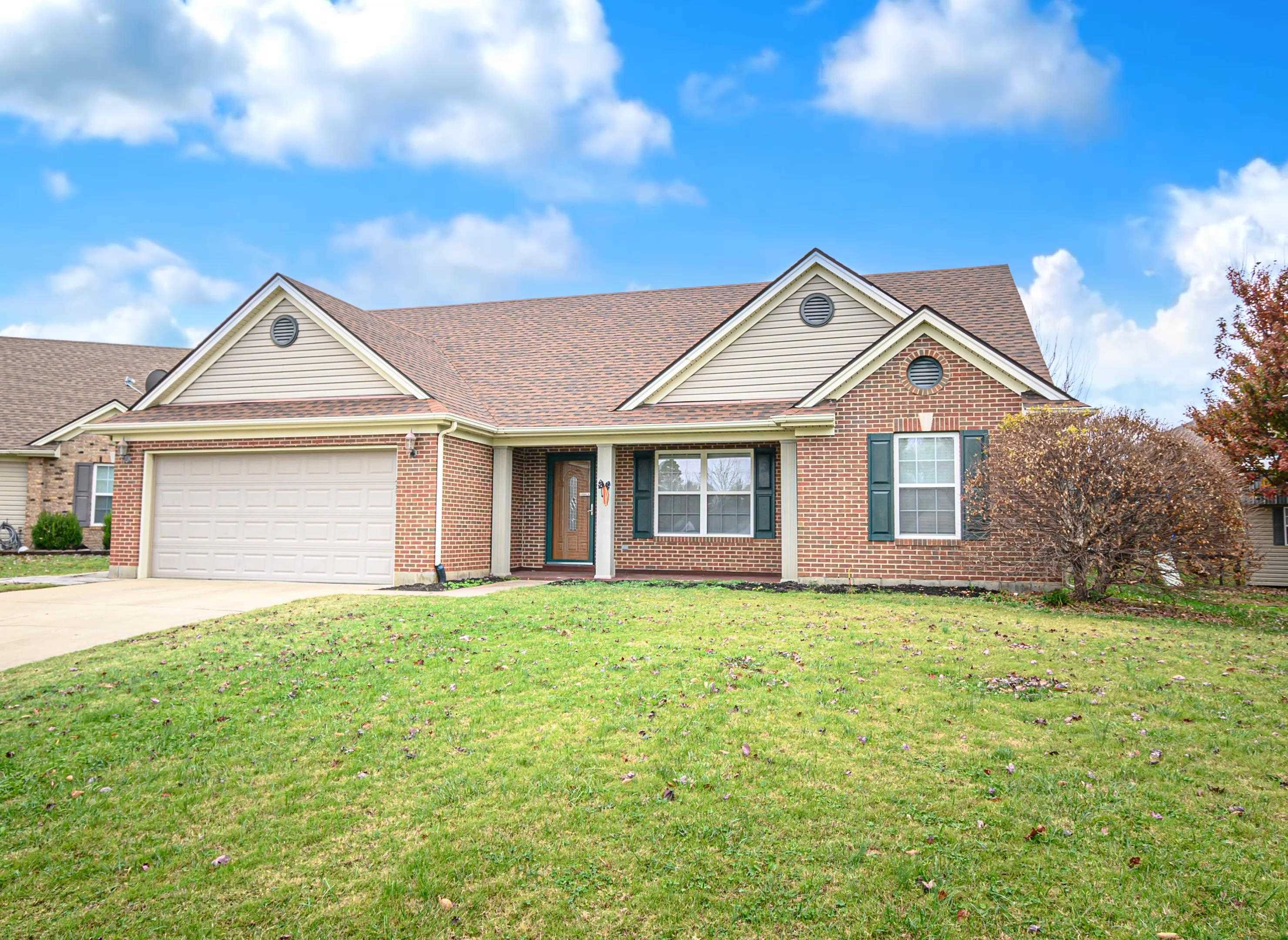 2834 Trails Way, Owensboro, Kentucky 42303, 3 Bedrooms Bedrooms, ,2 BathroomsBathrooms,Single Family Residence,For Sale,Trails Way,91035