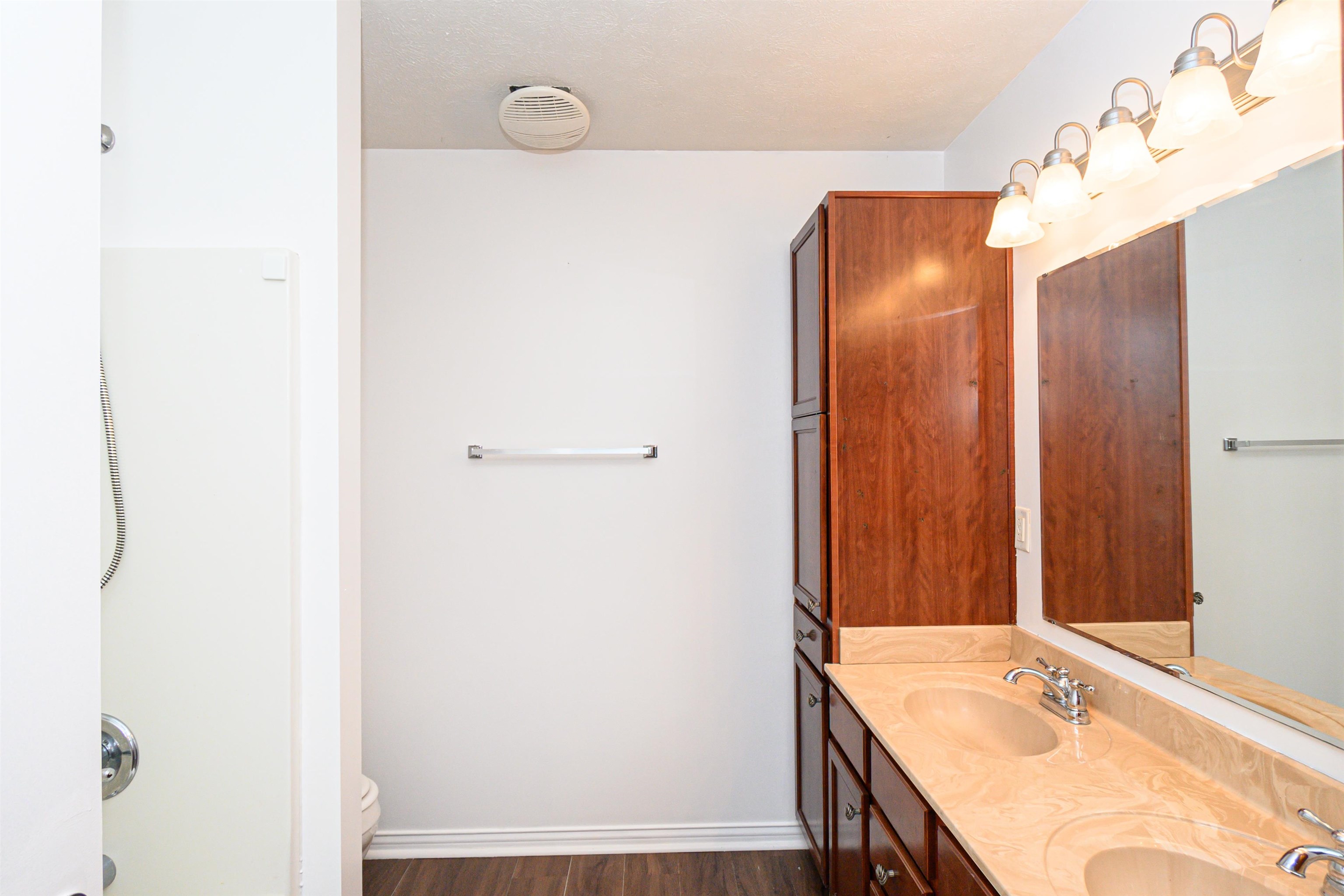 2834 Trails Way, Owensboro, Kentucky 42303, 3 Bedrooms Bedrooms, ,2 BathroomsBathrooms,Single Family Residence,For Sale,Trails Way,91035