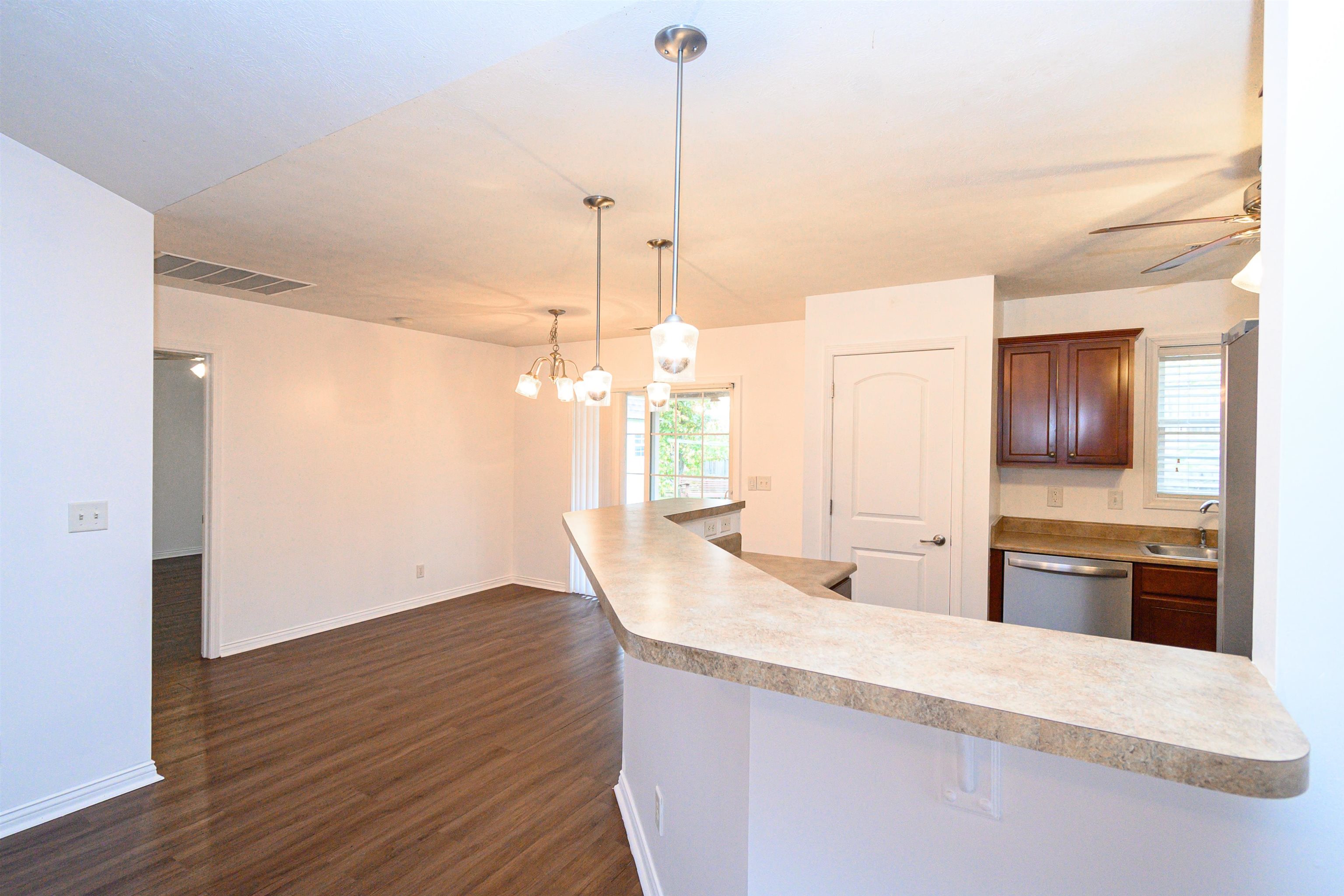 2834 Trails Way, Owensboro, Kentucky 42303, 3 Bedrooms Bedrooms, ,2 BathroomsBathrooms,Single Family Residence,For Sale,Trails Way,91035