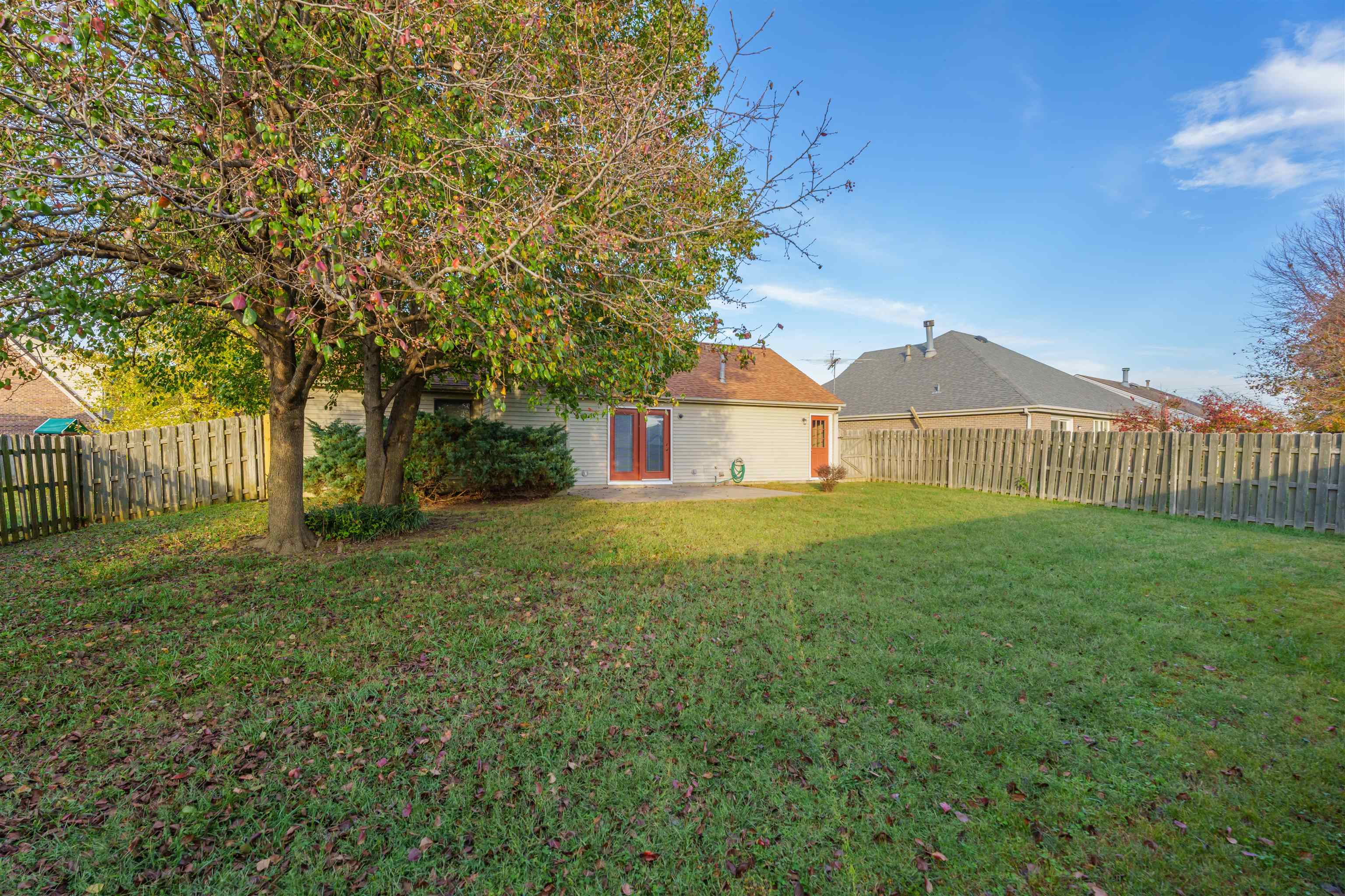4558 Cove Pt., Owensboro, Kentucky 42301, 3 Bedrooms Bedrooms, ,2 BathroomsBathrooms,Single Family Residence,For Sale,Cove Pt.,91042