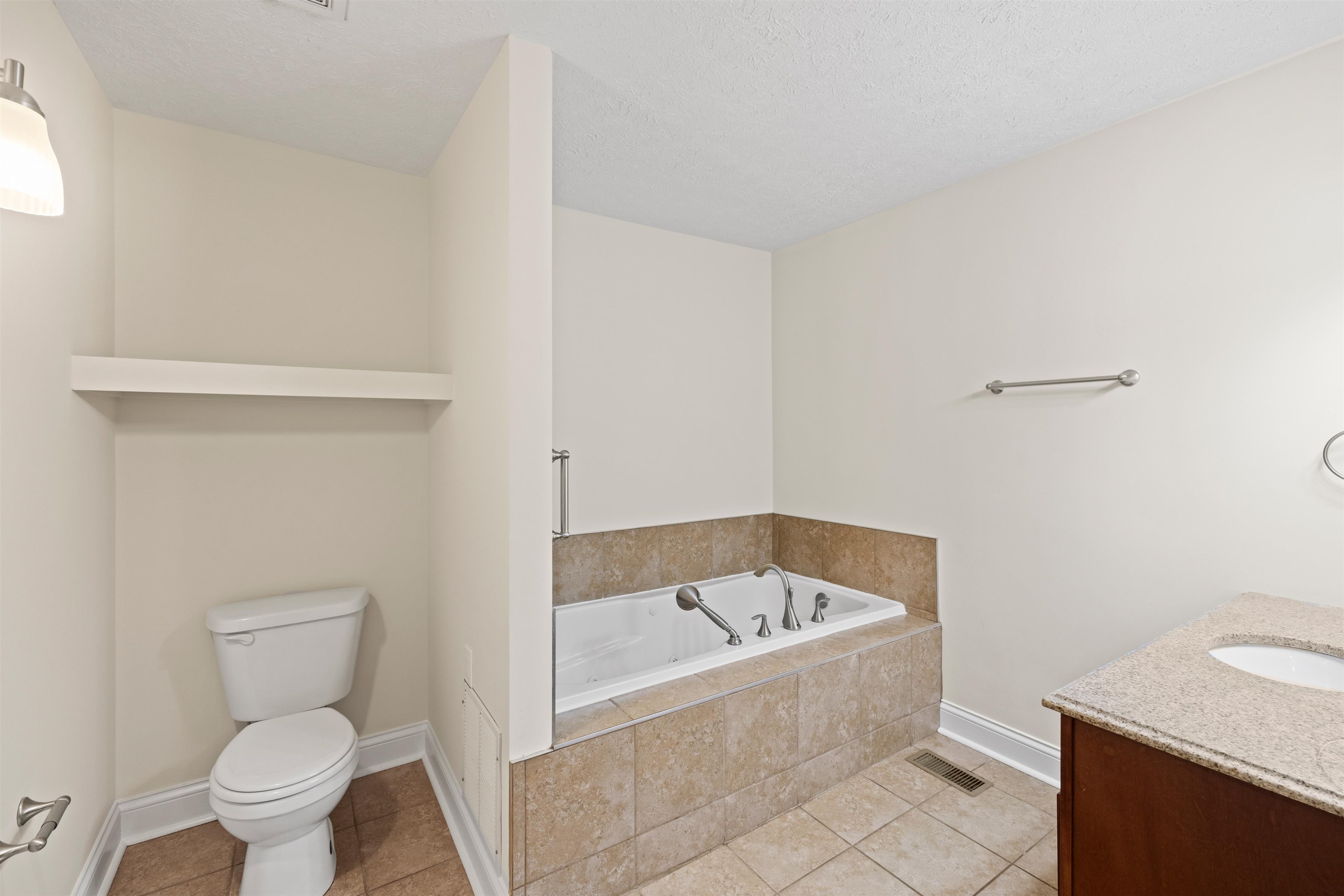 316 Dean Ct, Owensboro, Kentucky 42303, 3 Bedrooms Bedrooms, ,2 BathroomsBathrooms,Single Family Residence,For Sale,Dean Ct,91049