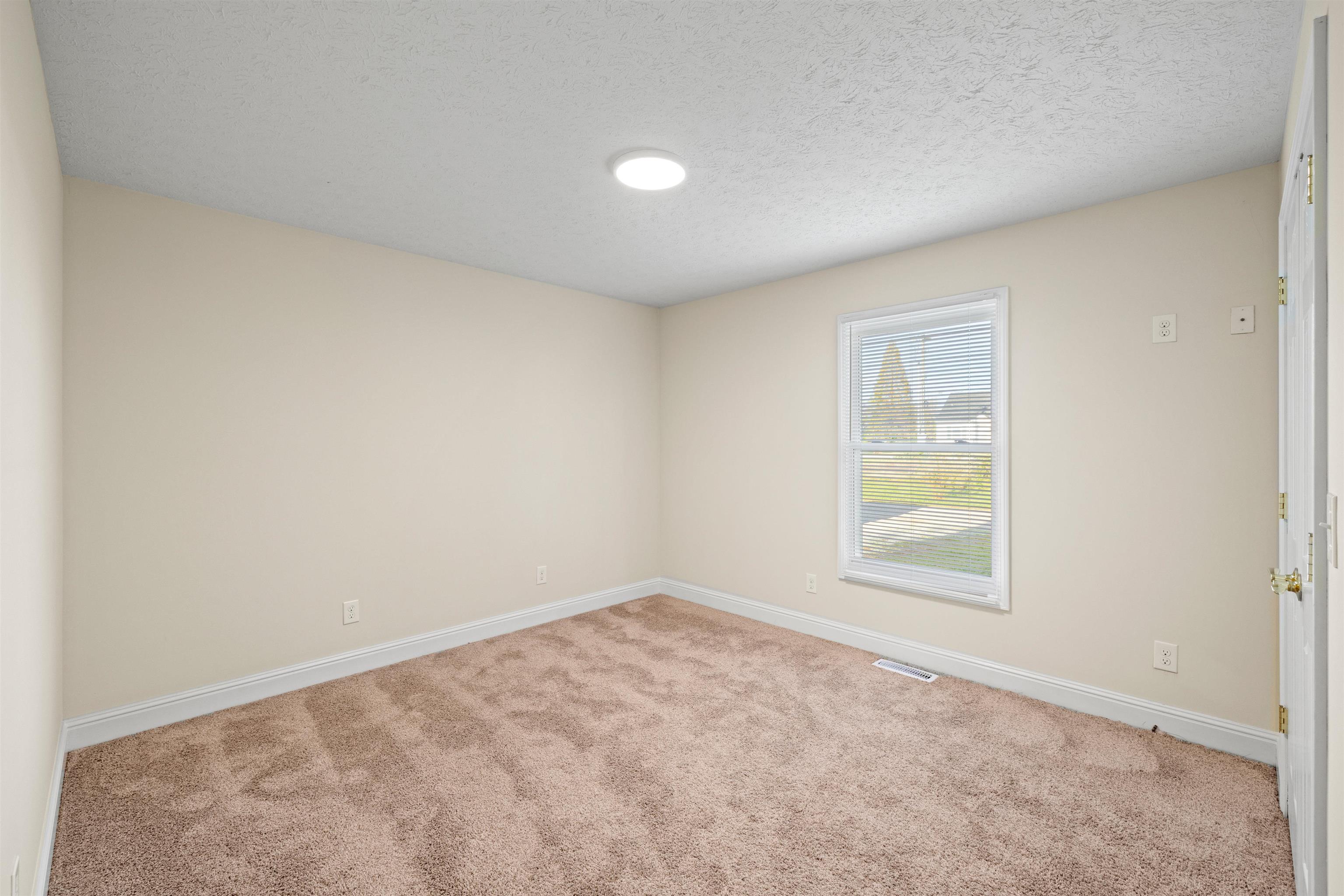316 Dean Ct, Owensboro, Kentucky 42303, 3 Bedrooms Bedrooms, ,2 BathroomsBathrooms,Single Family Residence,For Sale,Dean Ct,91049