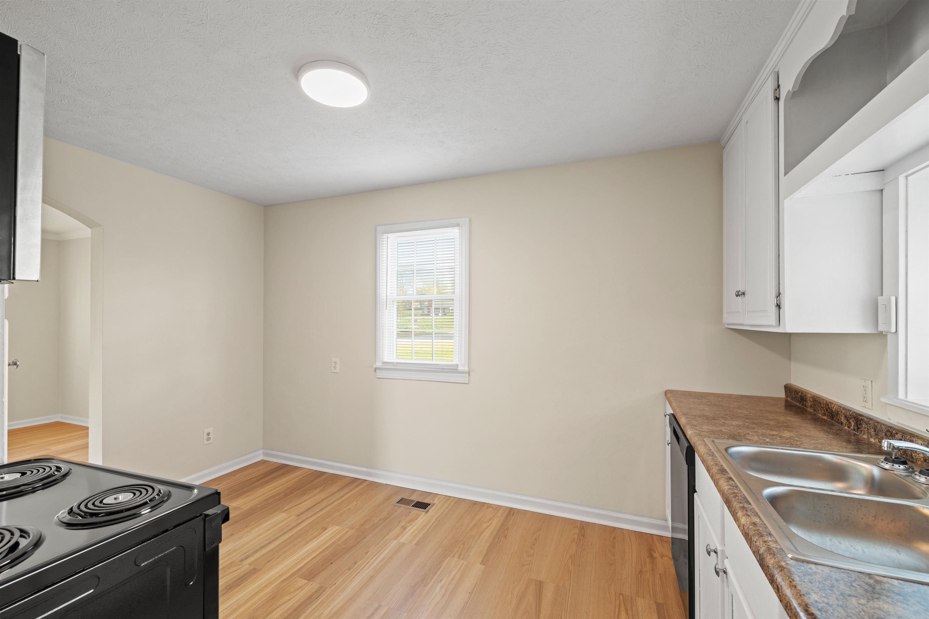 316 Dean Ct, Owensboro, Kentucky 42303, 3 Bedrooms Bedrooms, ,2 BathroomsBathrooms,Single Family Residence,For Sale,Dean Ct,91049
