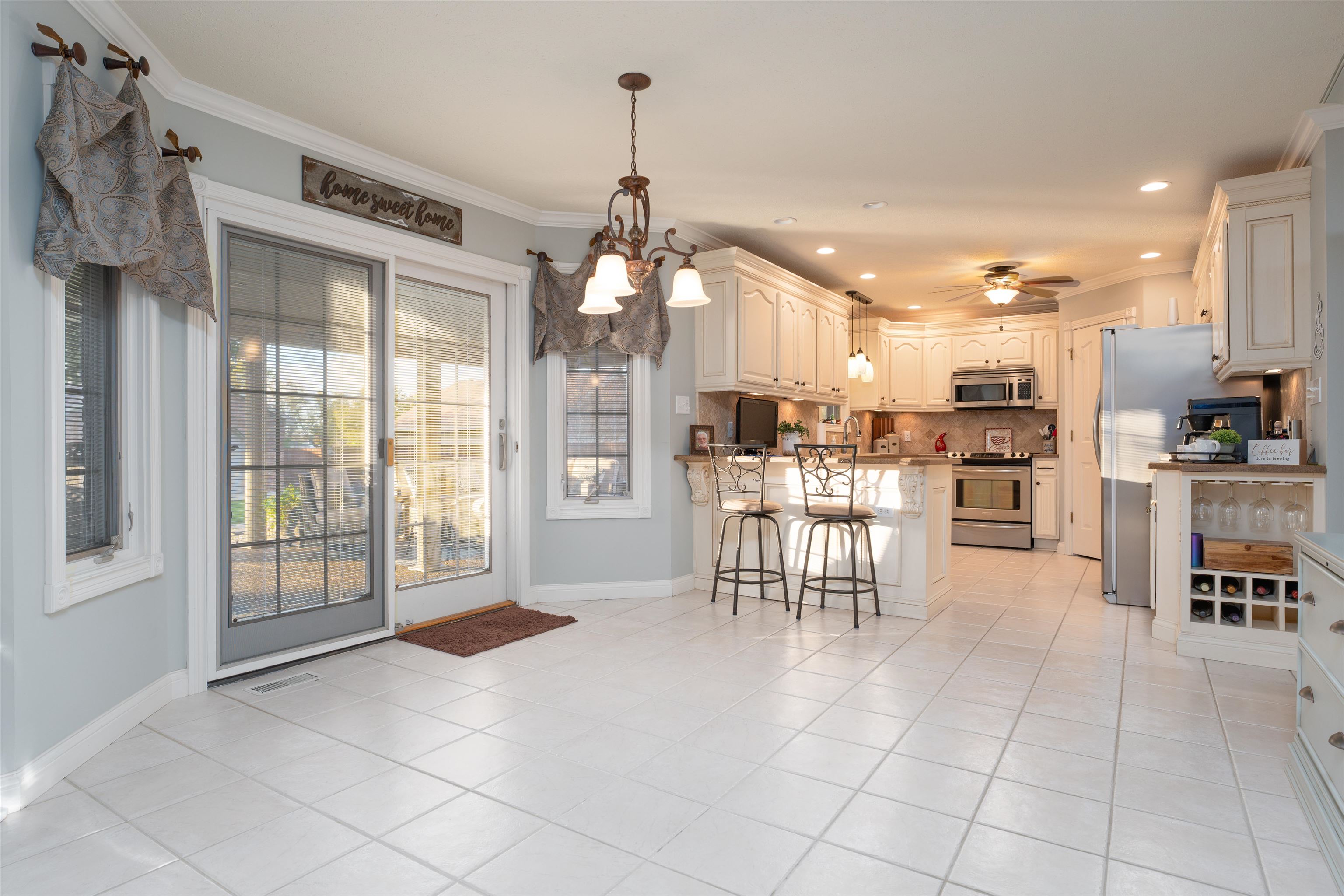 4721 Pecan Ridge Ct, Owensboro, Kentucky 42301, 4 Bedrooms Bedrooms, ,2 BathroomsBathrooms,Single Family Residence,For Sale,Pecan Ridge Ct,91050
