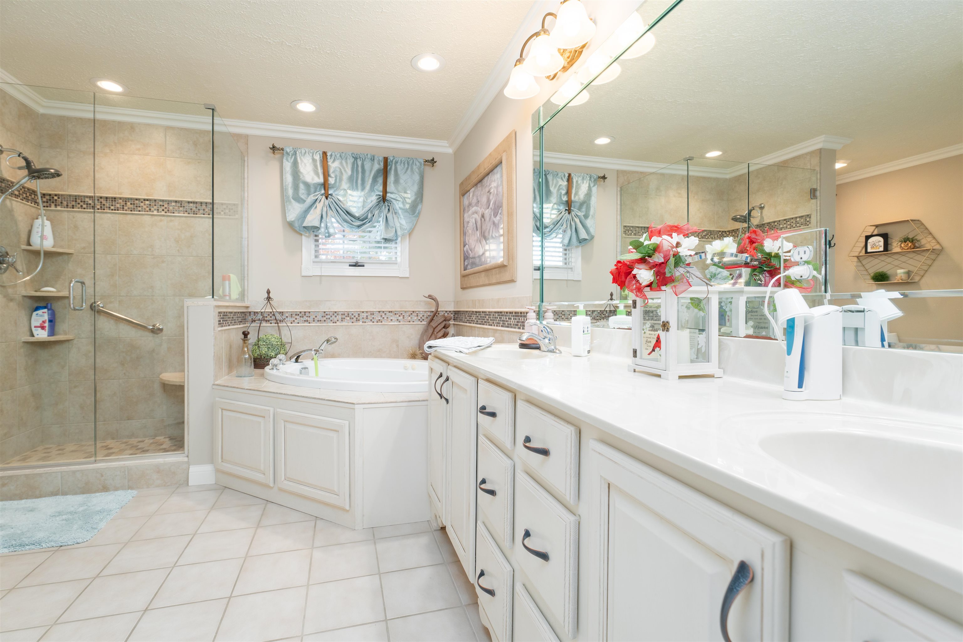 4721 Pecan Ridge Ct, Owensboro, Kentucky 42301, 4 Bedrooms Bedrooms, ,2 BathroomsBathrooms,Single Family Residence,For Sale,Pecan Ridge Ct,91050