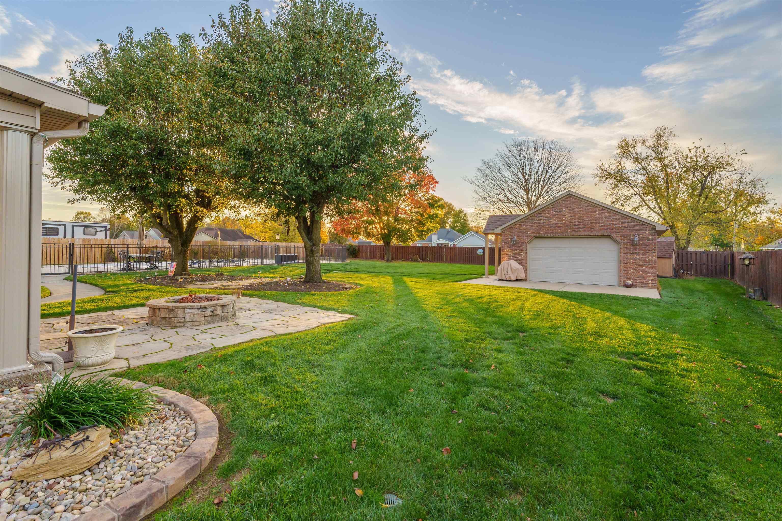 4721 Pecan Ridge Ct, Owensboro, Kentucky 42301, 4 Bedrooms Bedrooms, ,2 BathroomsBathrooms,Single Family Residence,For Sale,Pecan Ridge Ct,91050