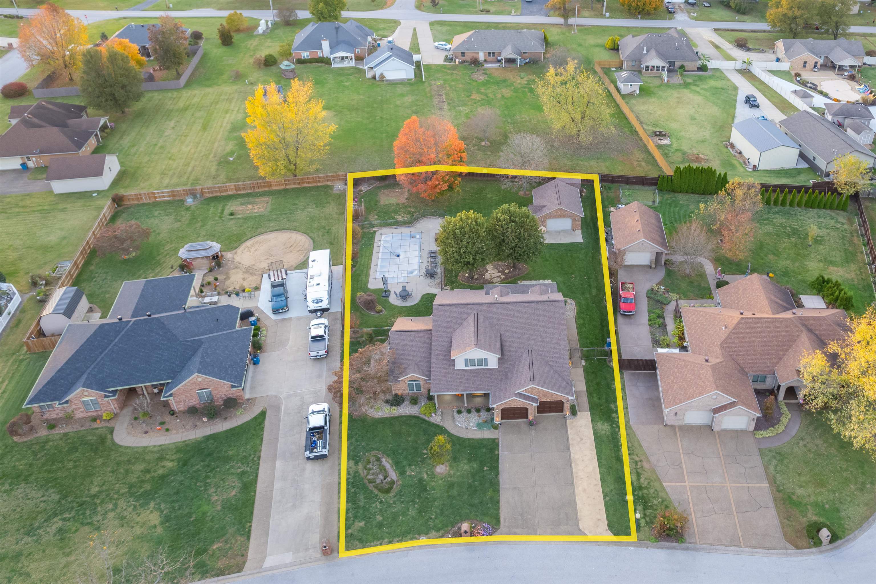 4721 Pecan Ridge Ct, Owensboro, Kentucky 42301, 4 Bedrooms Bedrooms, ,2 BathroomsBathrooms,Single Family Residence,For Sale,Pecan Ridge Ct,91050