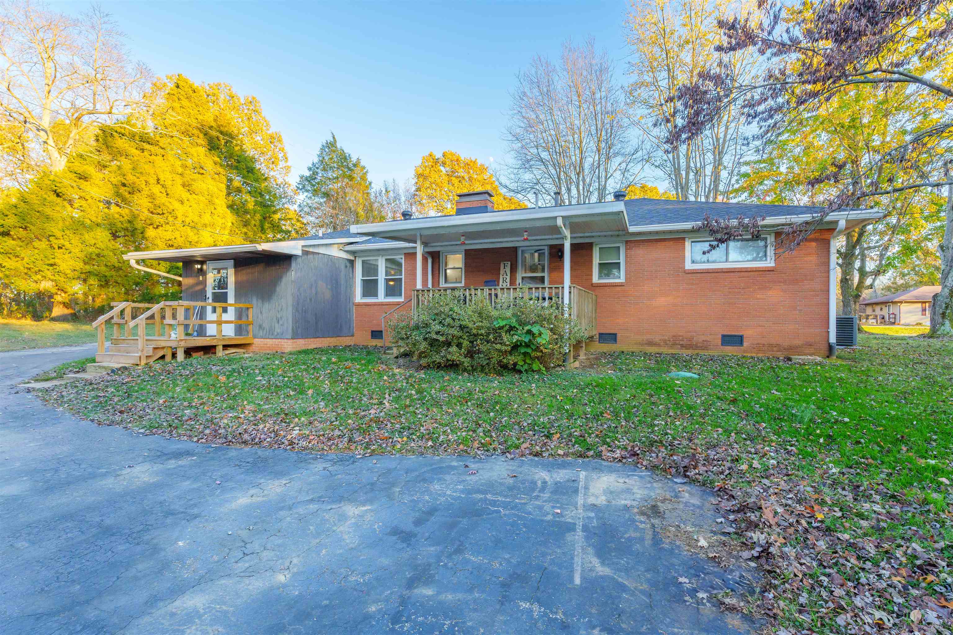 6815 Boston Laffoon, Philpot, Kentucky 42366, 3 Bedrooms Bedrooms, ,2 BathroomsBathrooms,Single Family Residence,For Sale,Boston Laffoon,91057